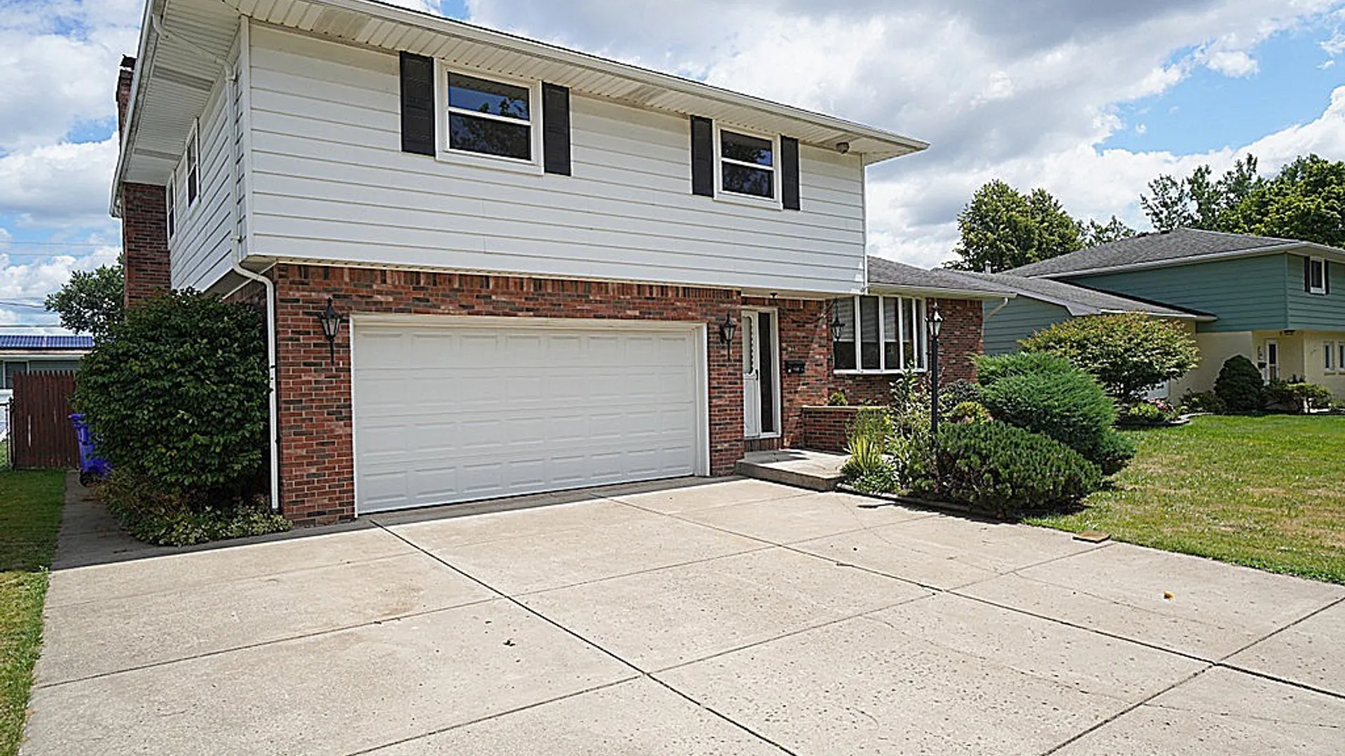 Property at 23 Willow Drive, West Seneca, NY 14224 4