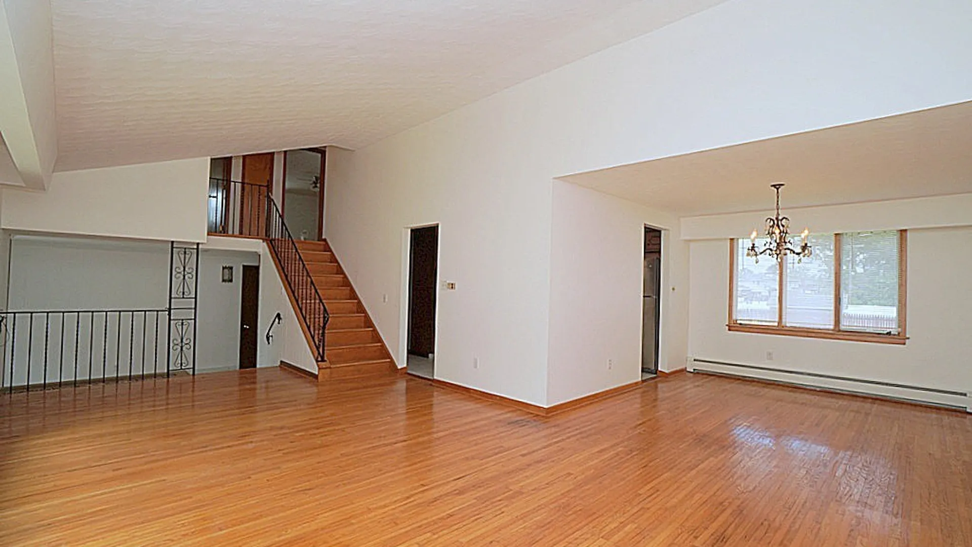 Property at 23 Willow Drive, West Seneca, NY 14224 9
