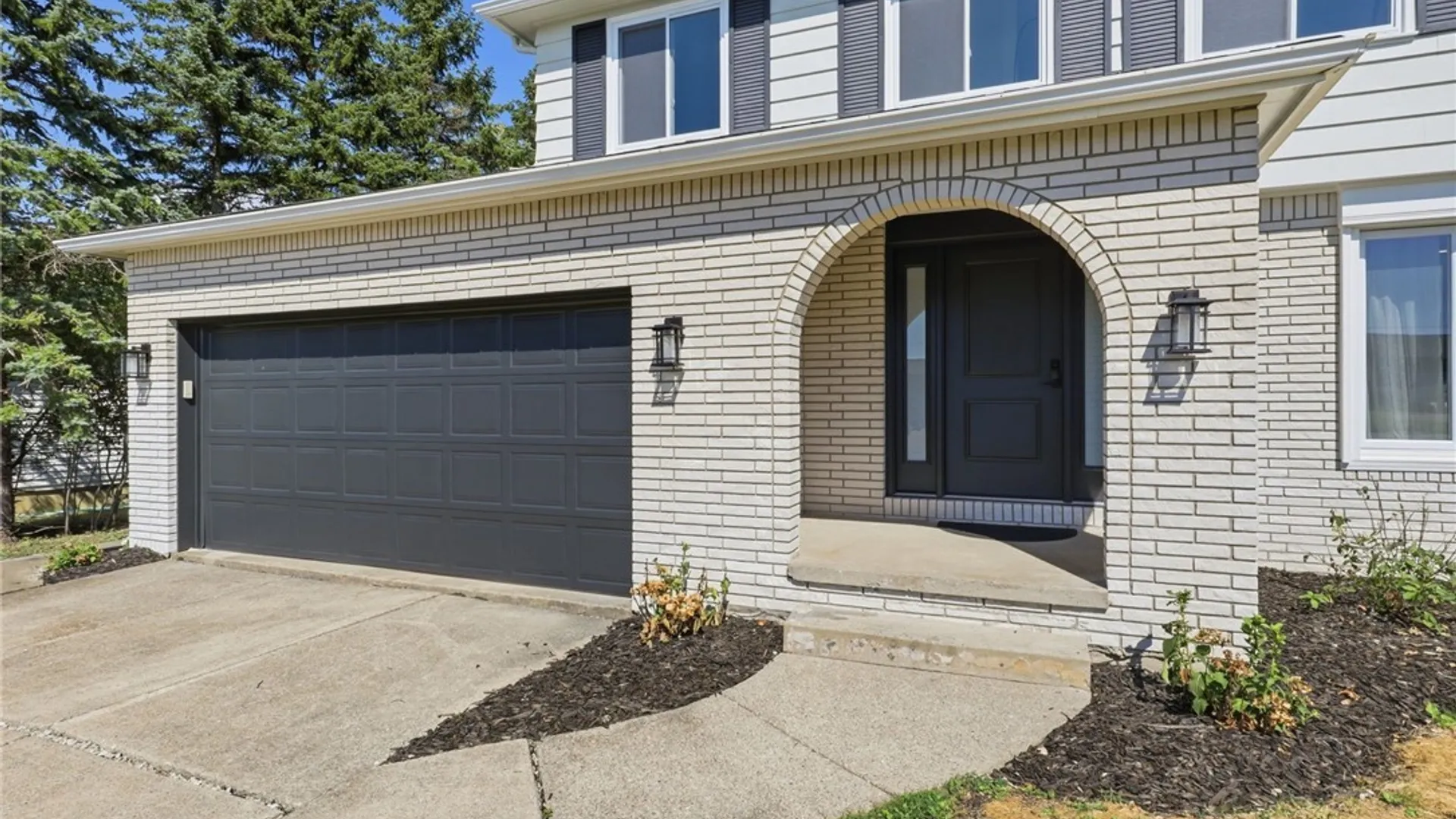 Property at 93 Hemlock Drive, West Seneca, NY 14224 4