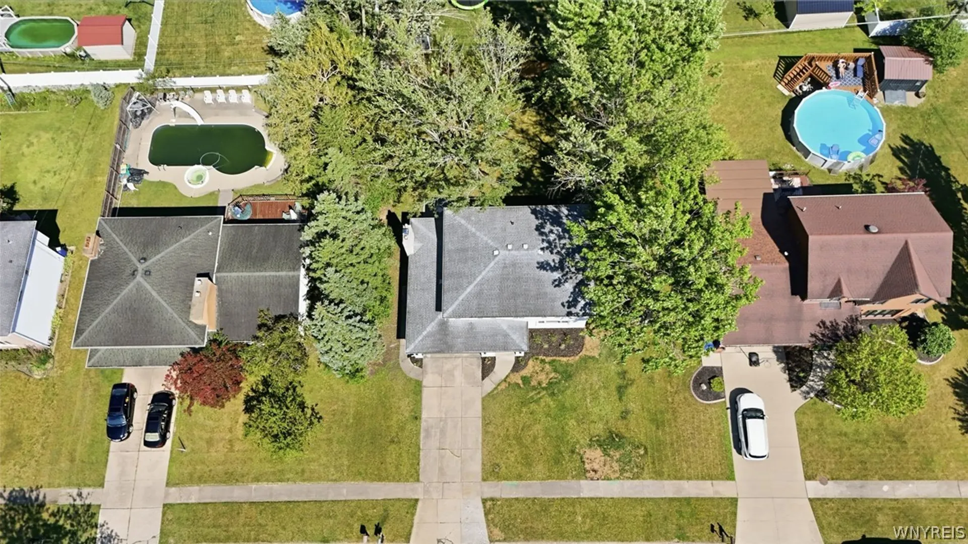 Property at 93 Hemlock Drive, West Seneca, NY 14224 46