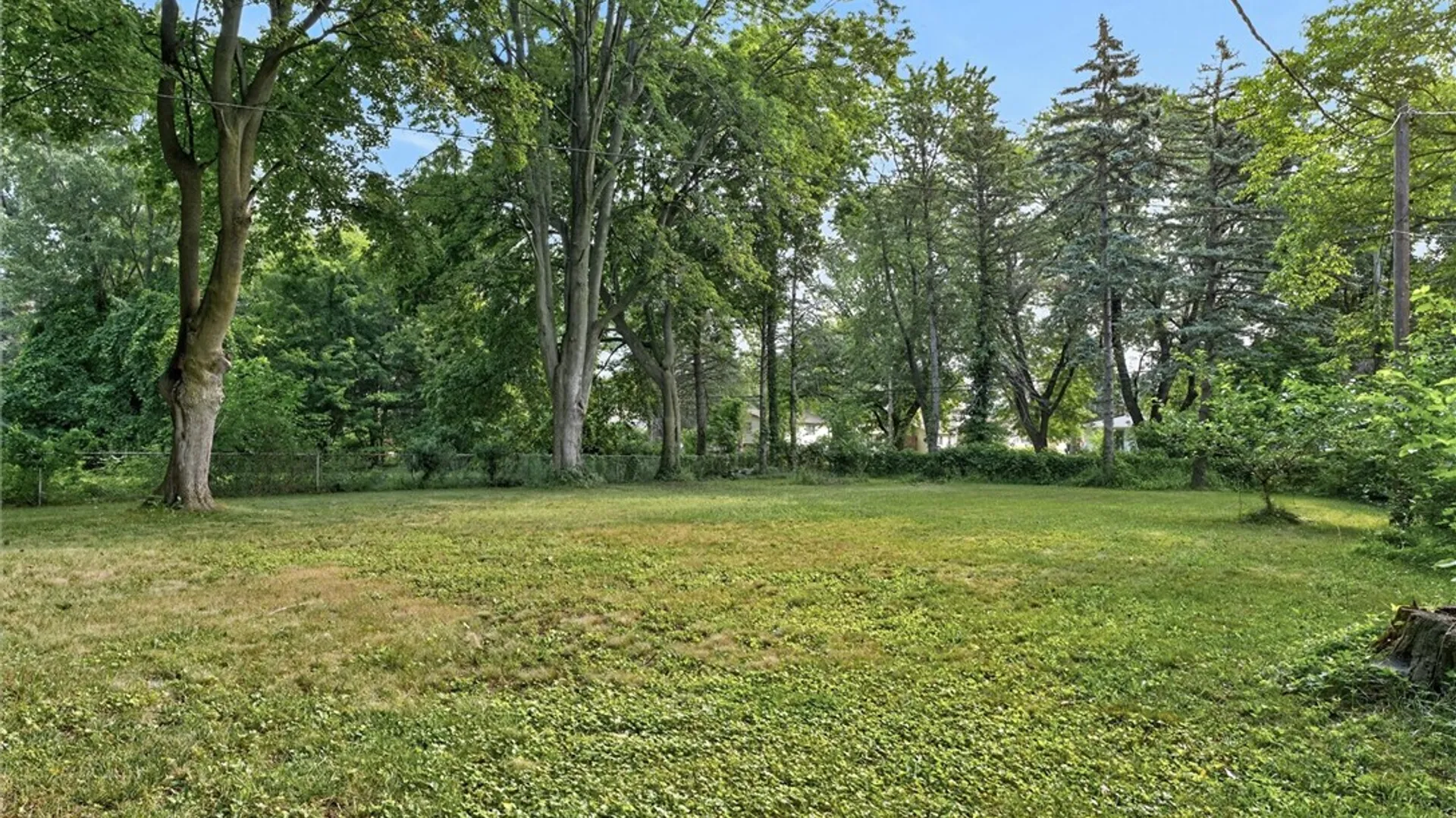 Property at 526 Sharon Drive, Greece, NY 14626 8