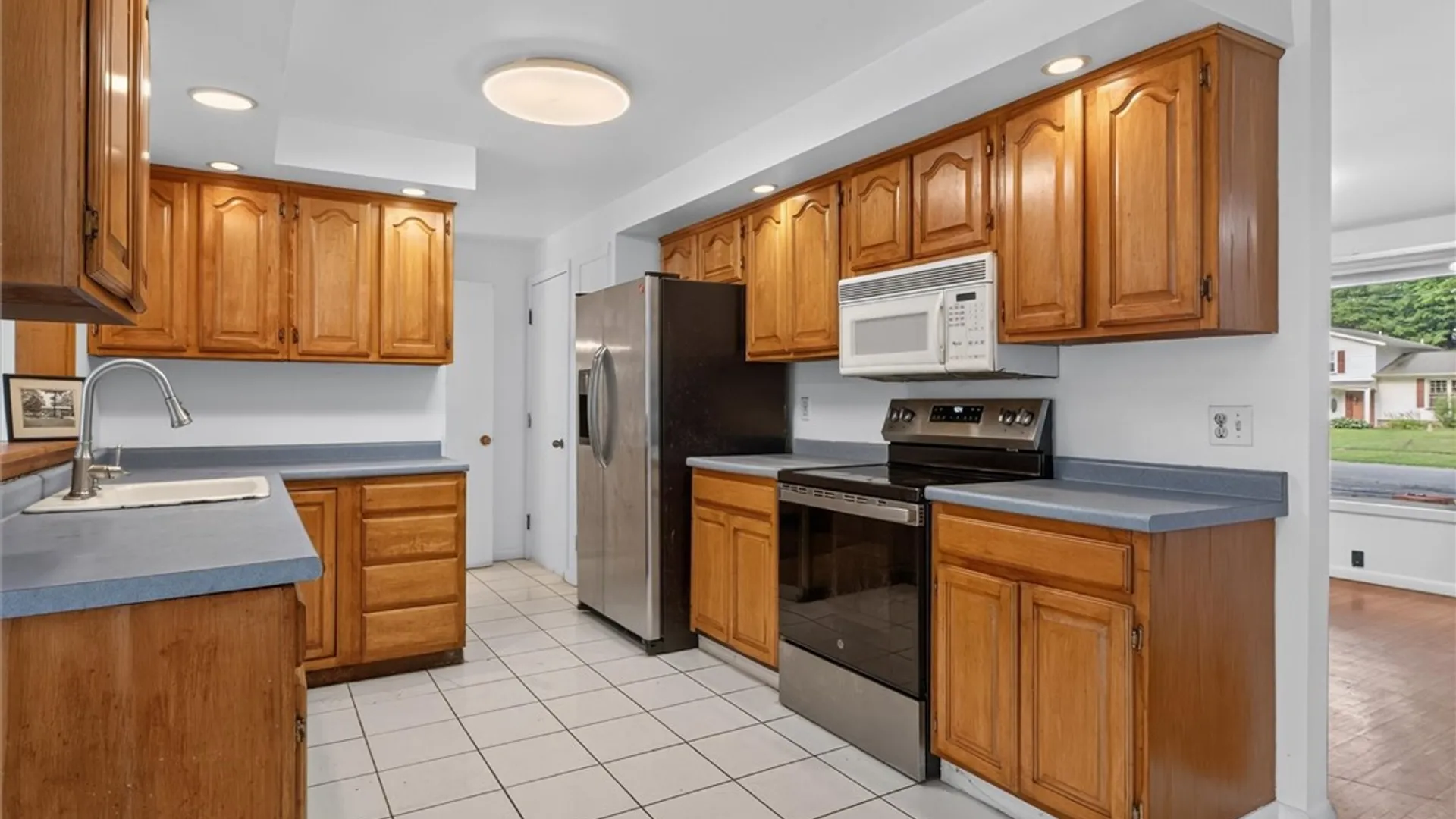 Property at 526 Sharon Drive, Greece, NY 14626 18