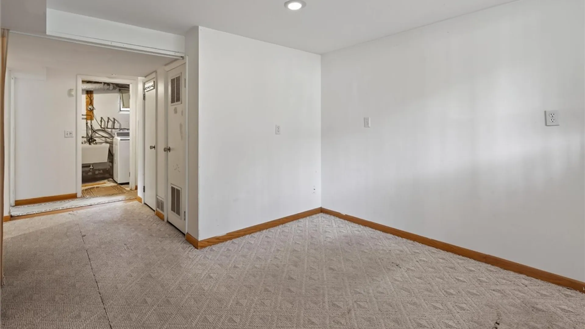 Property at 526 Sharon Drive, Greece, NY 14626 33