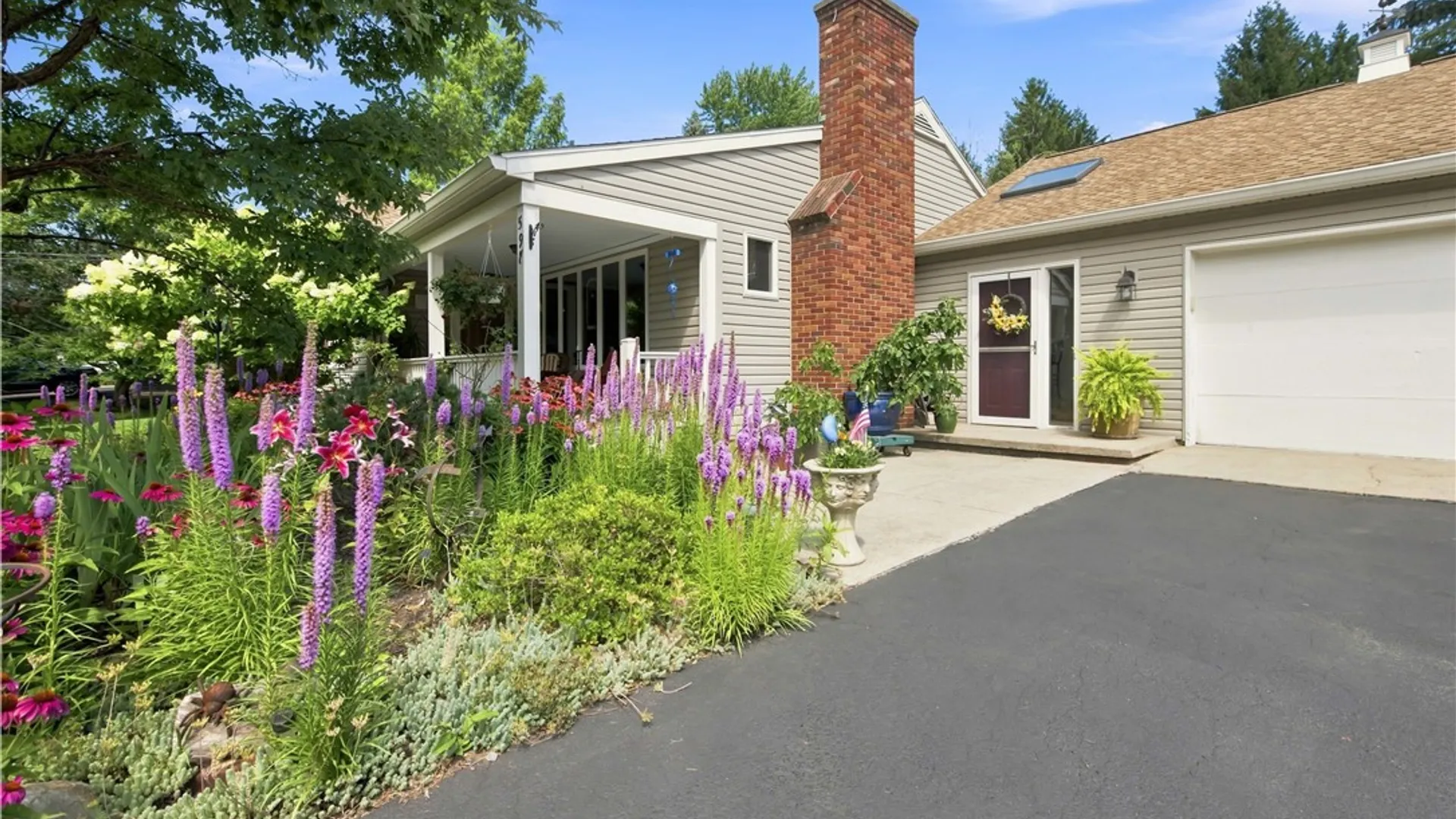 Property at 598 Van Alstyne Road, Webster, NY 14580 4