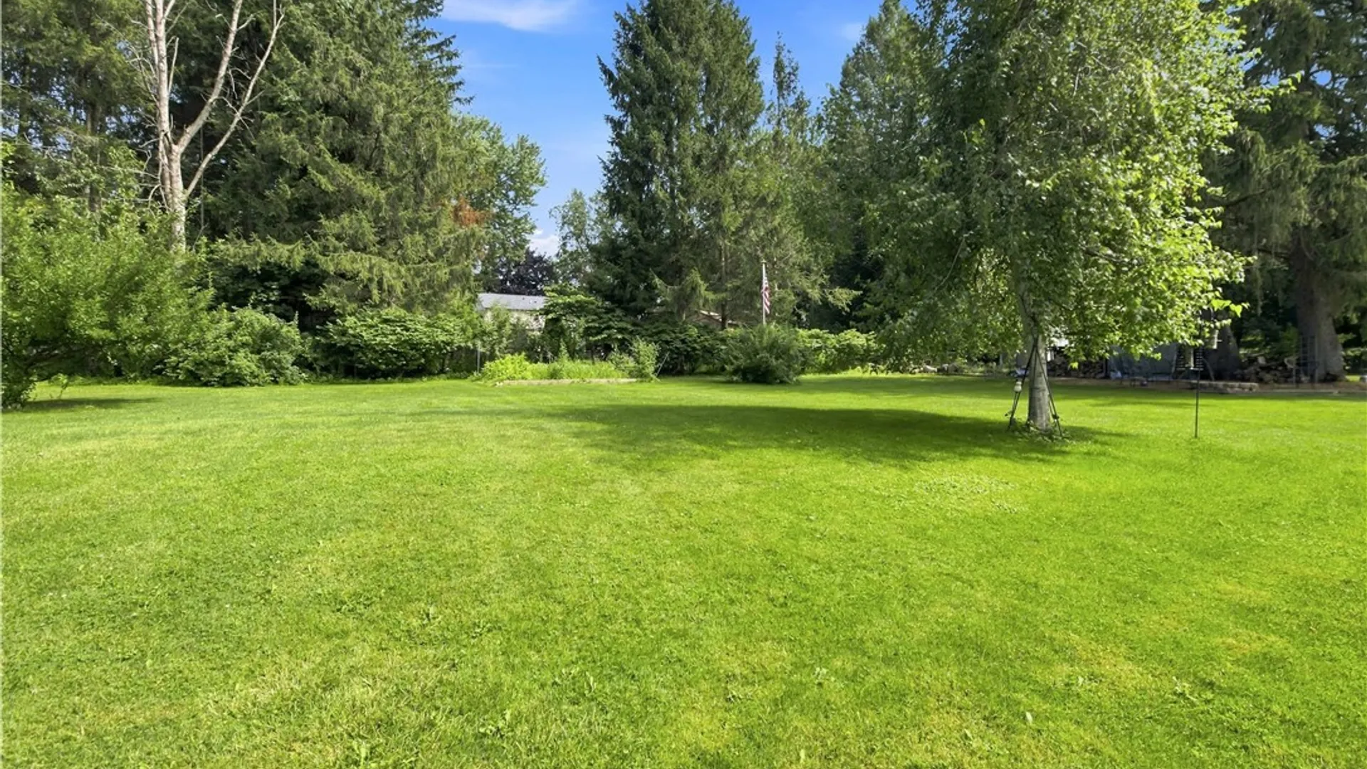 Property at 598 Van Alstyne Road, Webster, NY 14580 32