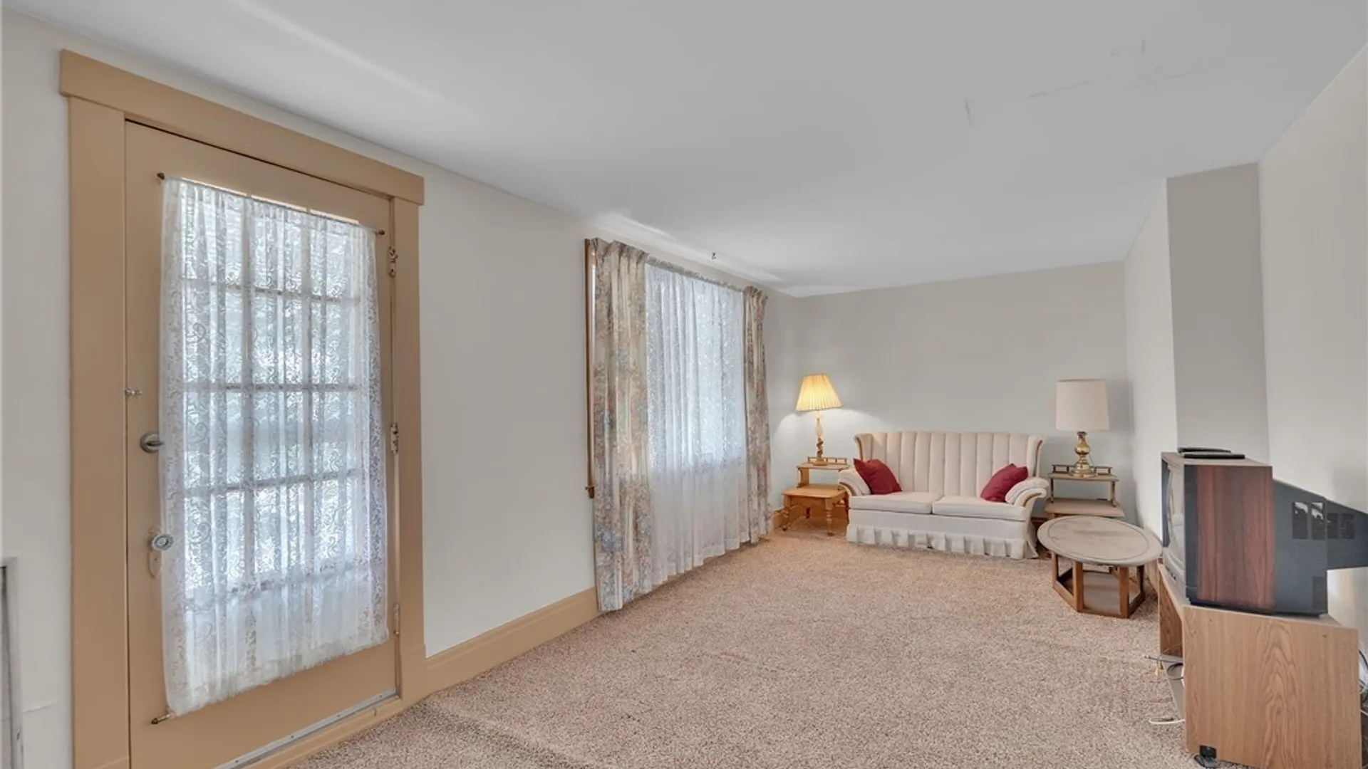 Property at 44 George Urban Boulevard, Cheektowaga, NY 14225 18