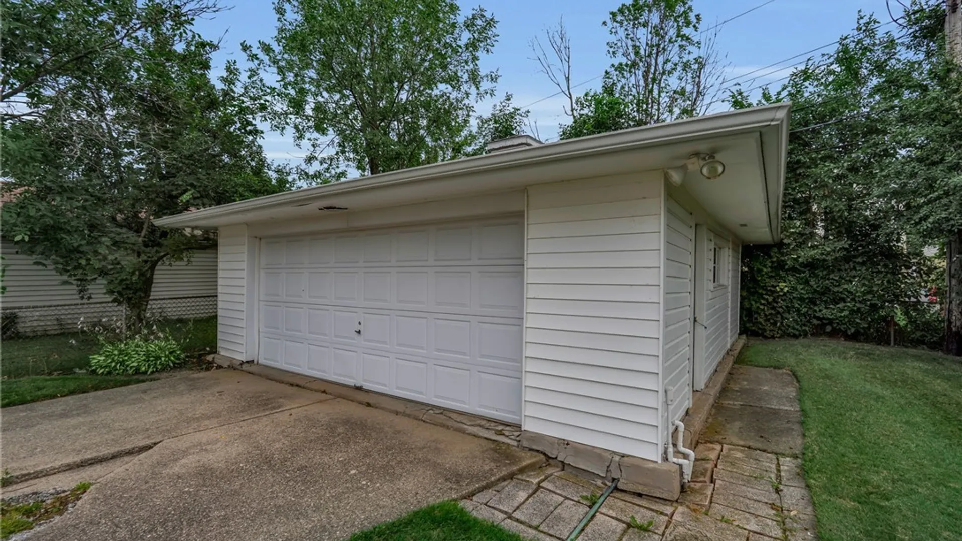 Property at 44 George Urban Boulevard, Cheektowaga, NY 14225 29