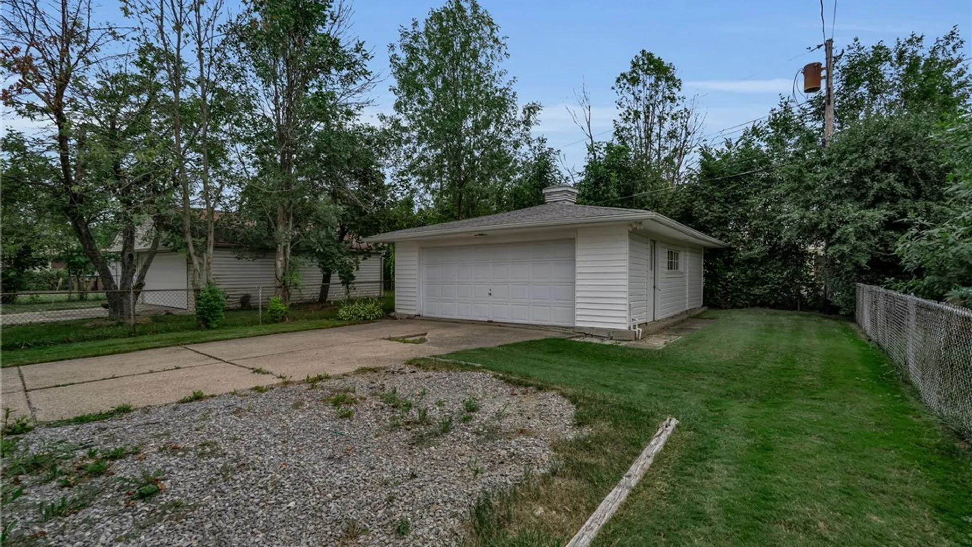 Property at 44 George Urban Boulevard, Cheektowaga, NY 14225 31