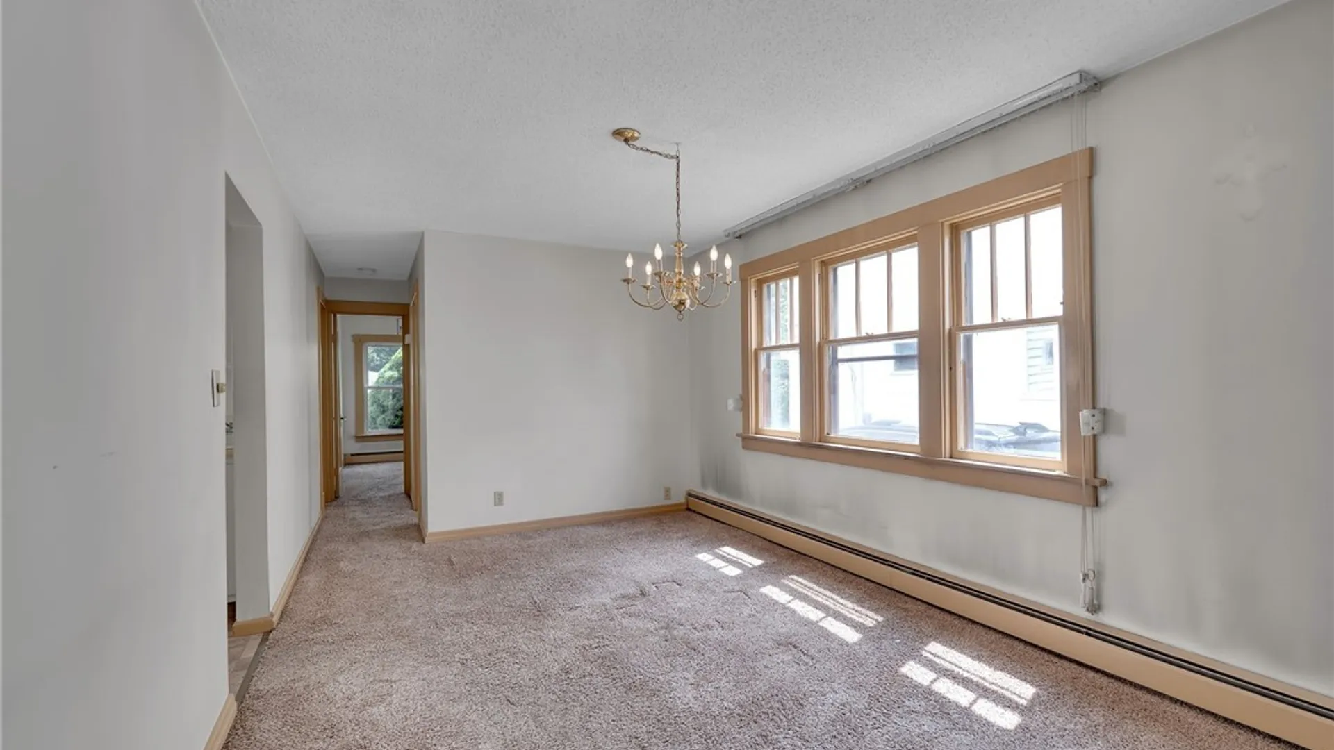 Property at 44 George Urban Boulevard, Cheektowaga, NY 14225 8