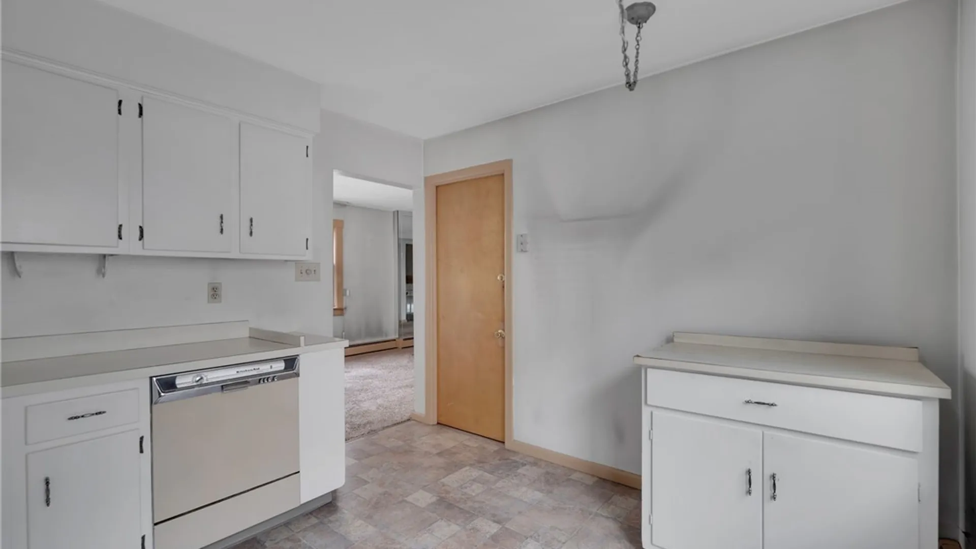 Property at 44 George Urban Boulevard, Cheektowaga, NY 14225 11