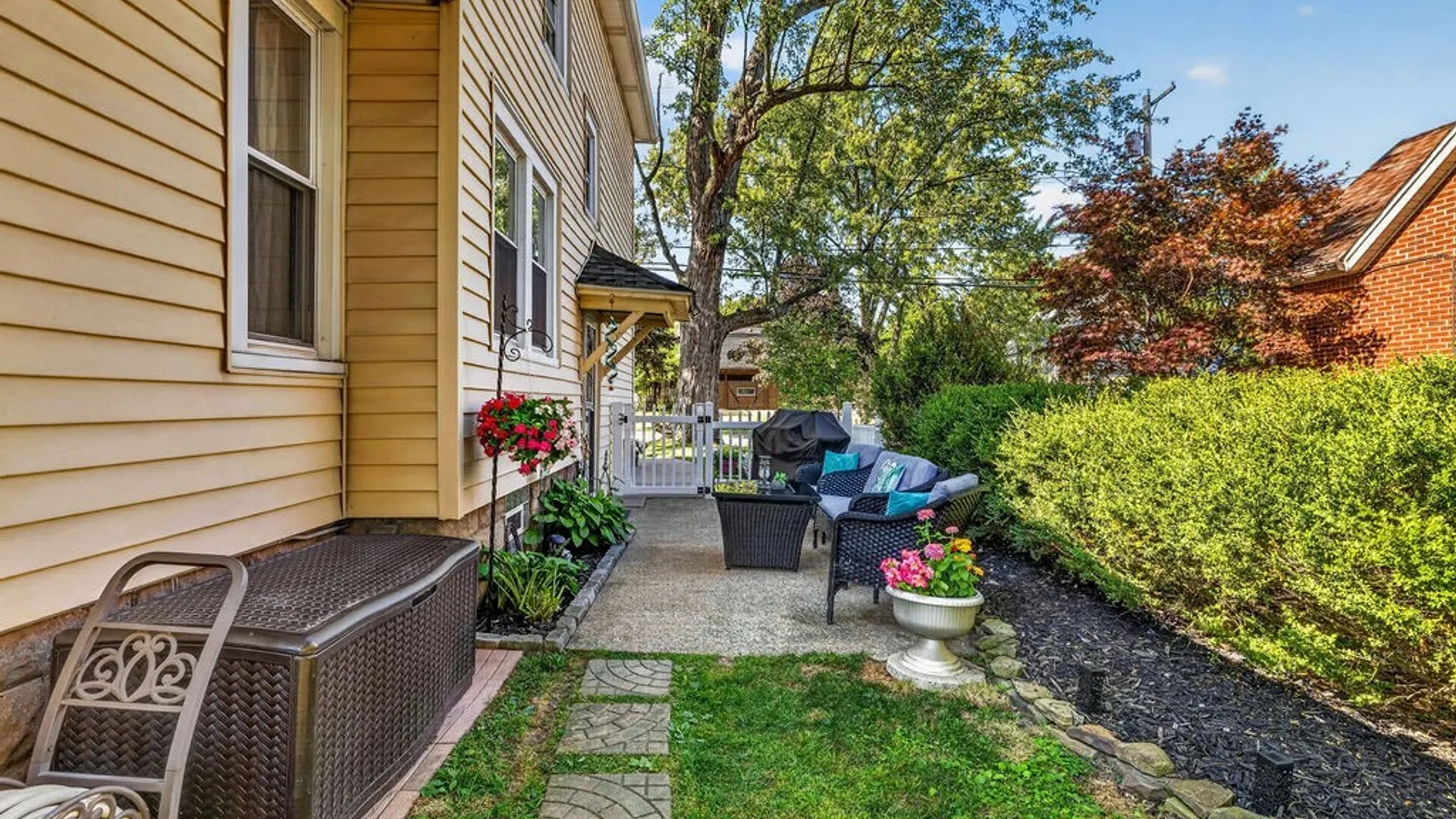 Property at 38 Laverack Avenue, Lancaster, NY 14086 27