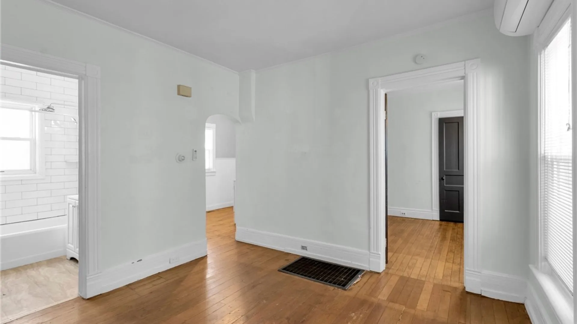 Property at 29 Livingston Street, Buffalo, NY 14213 28