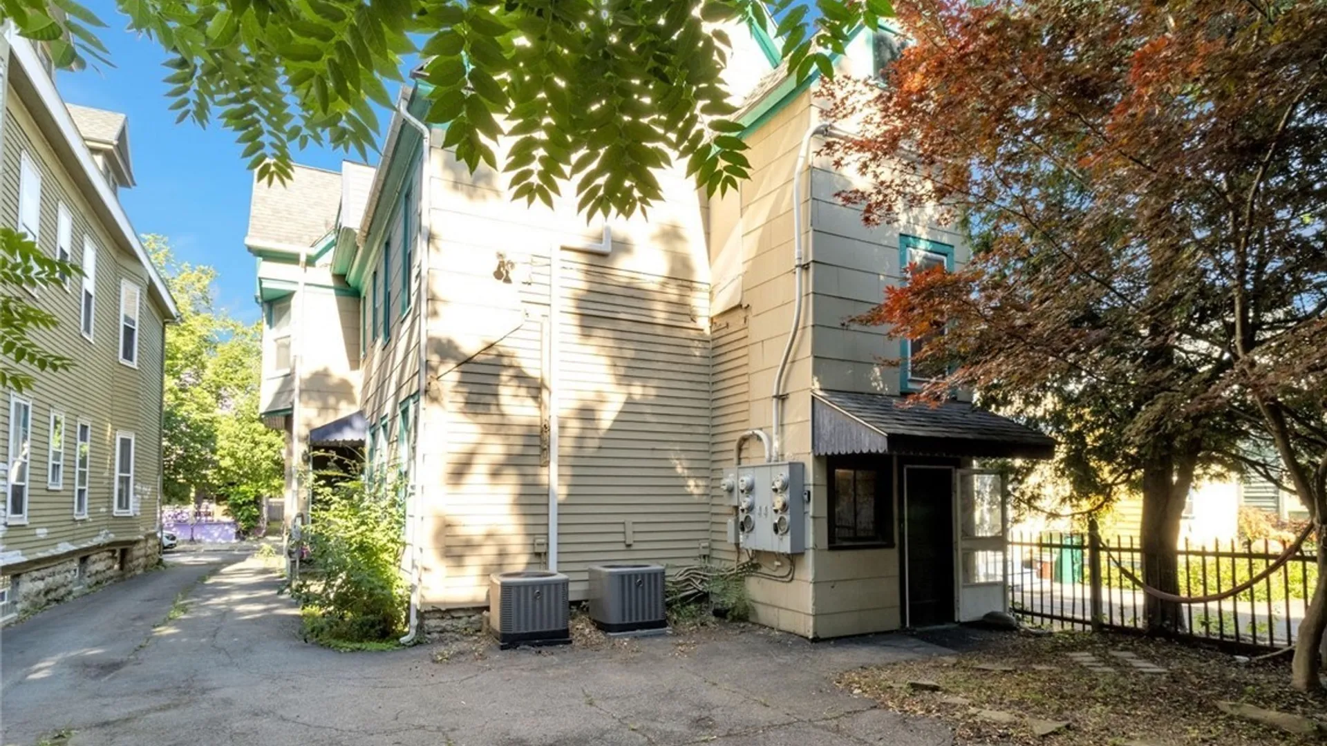 Property at 29 Livingston Street, Buffalo, NY 14213 47