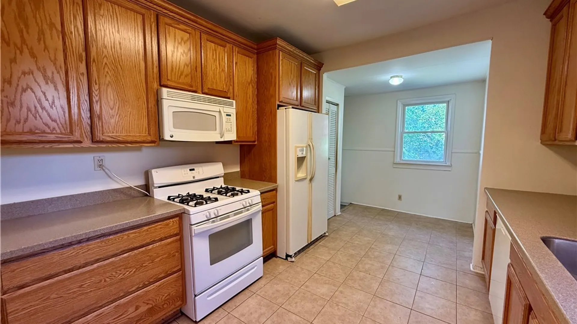 Property at 392 Mildred Avenue, Syracuse, NY 13206 15