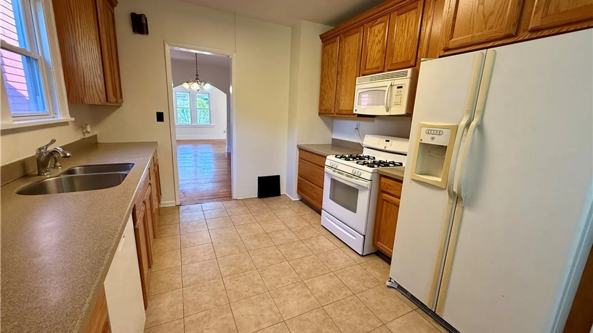 Property at 392 Mildred Avenue, Syracuse, NY 13206 16