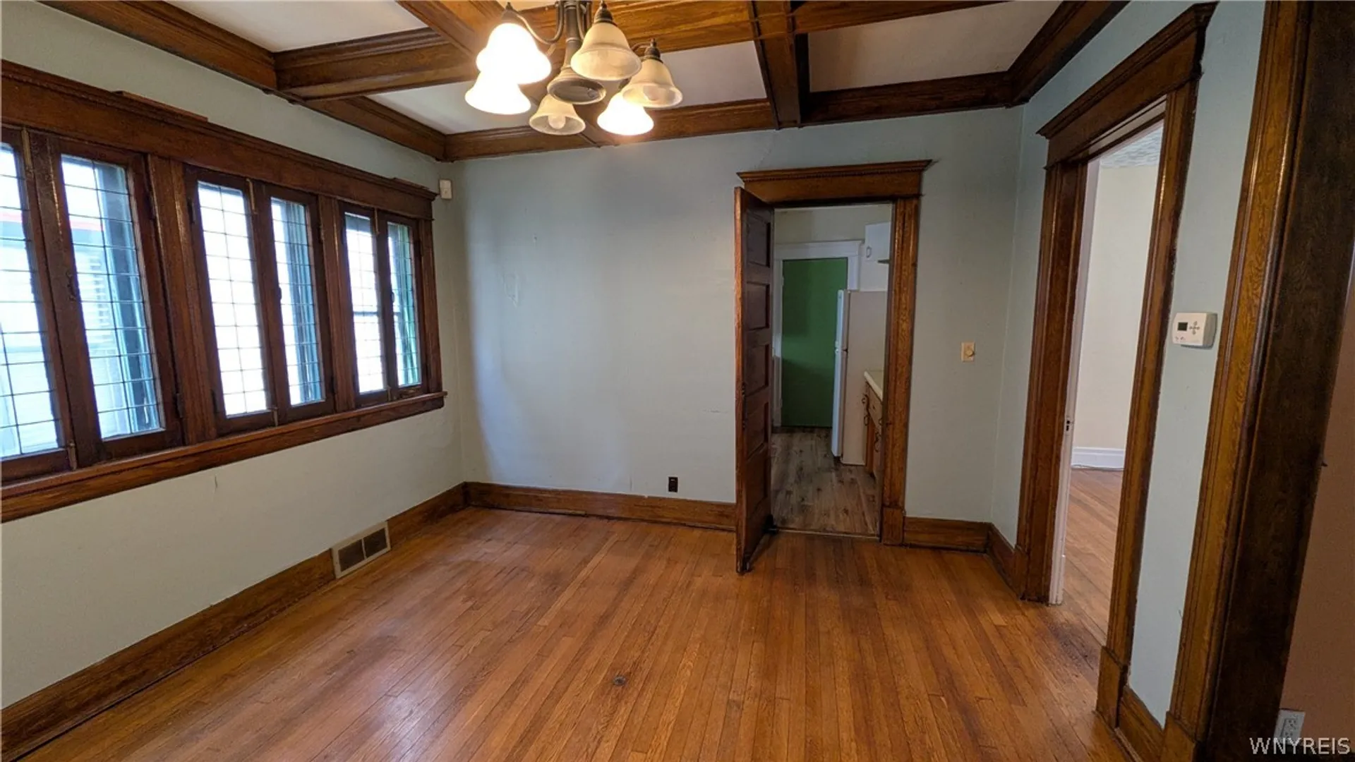 Property at 37 Manchester Place, Buffalo, NY 14213 6