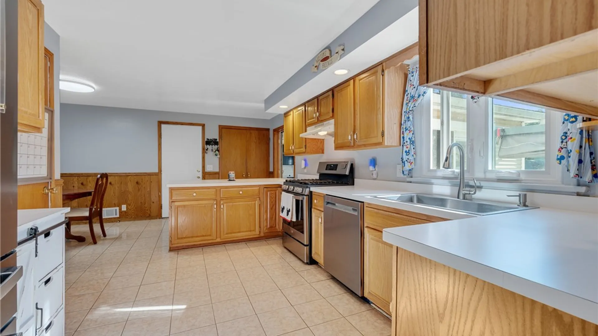 Property at 132 Stallion Circle, Greece, NY 14626 16