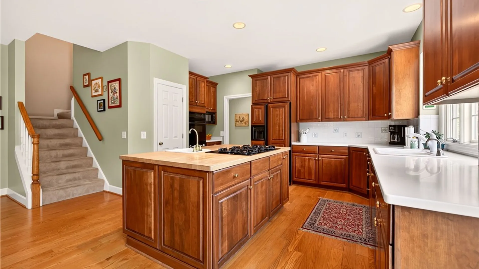 Property at 18 Sunrise Park, Pittsford, NY 14534 15