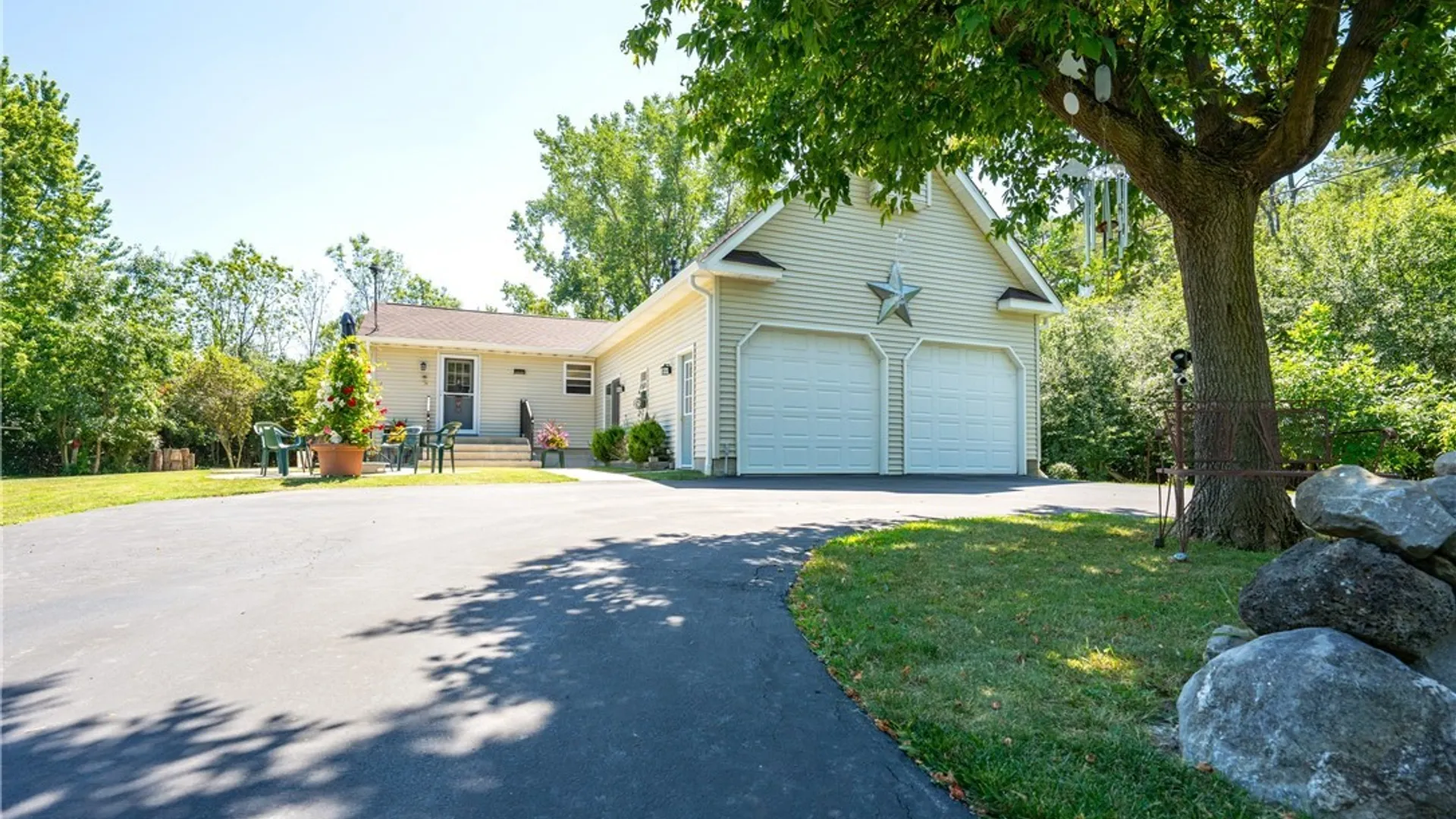 Property at 1363 Losson Road, Cheektowaga, NY 14043 3
