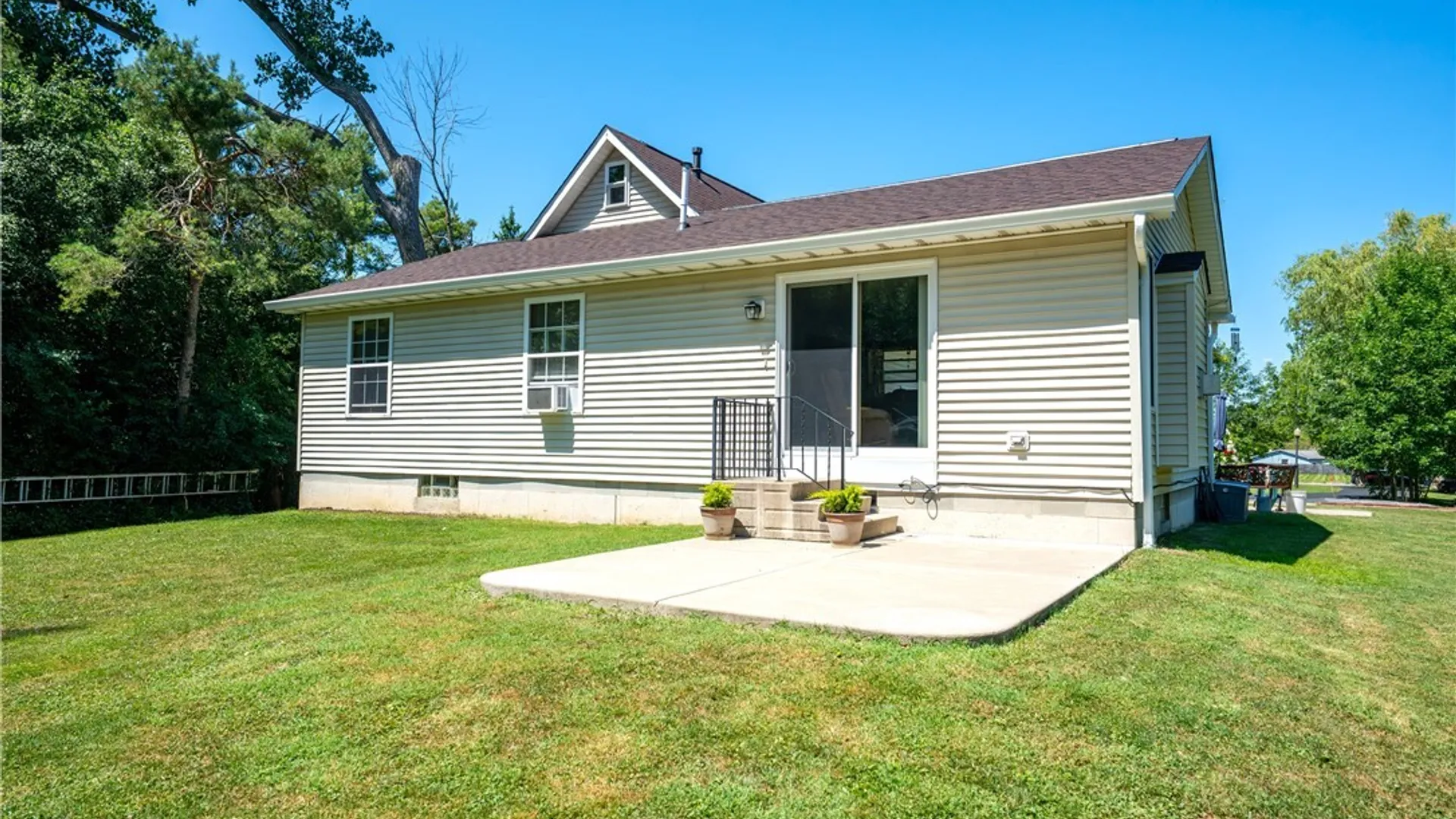 Property at 1363 Losson Road, Cheektowaga, NY 14043 40