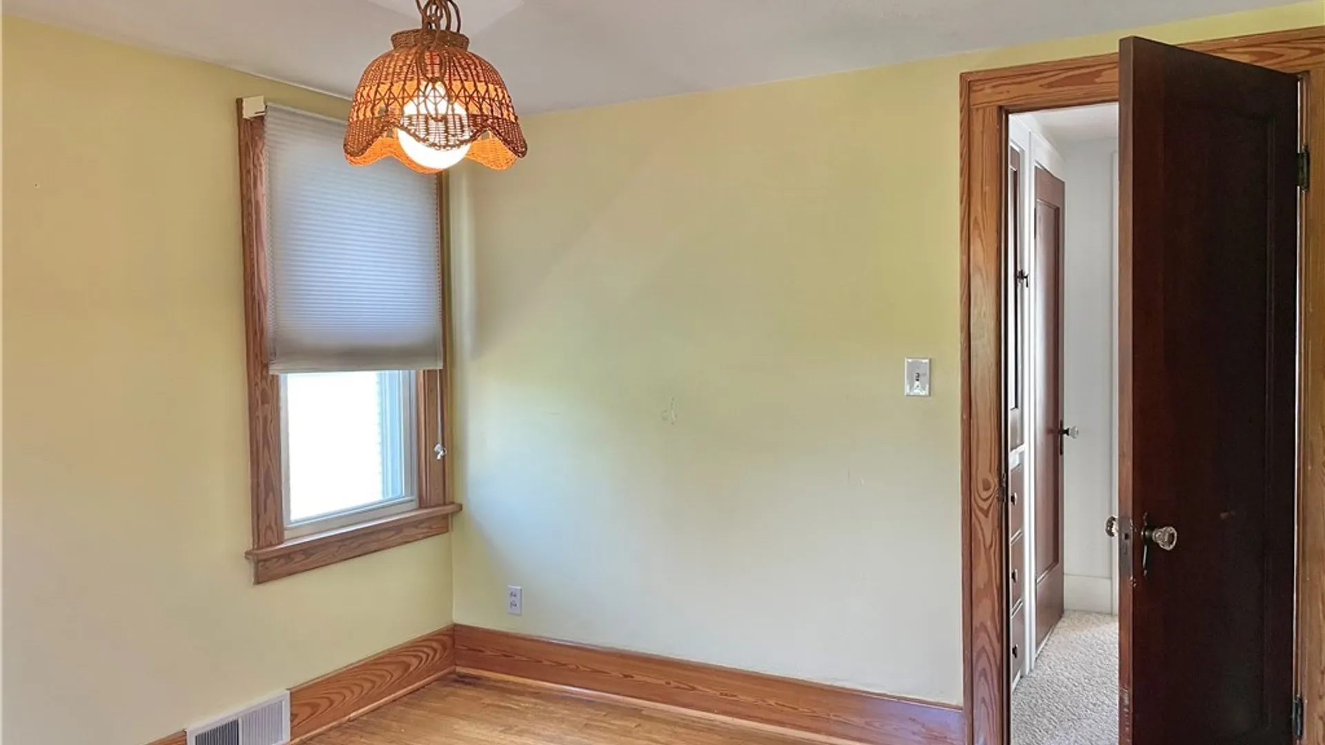 Property at 504 Capen Boulevard, Amherst, NY 14226 27