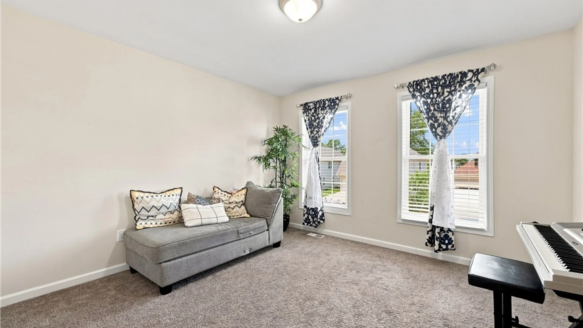 Property at 81 Rachel Vincent Way, Buffalo, NY 14216 32