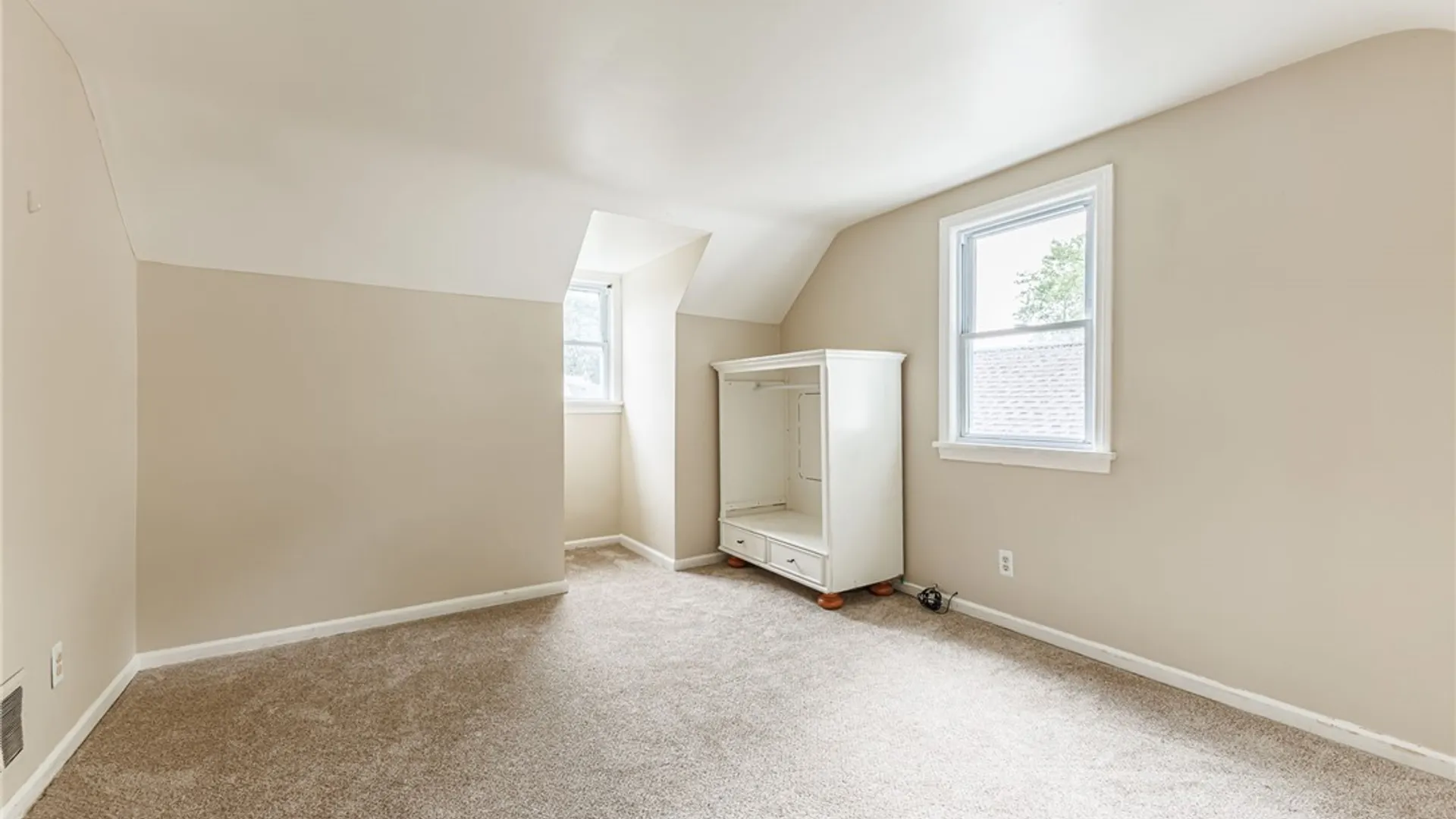 Property at 752 Bennington Drive, Greece, NY 14616 22