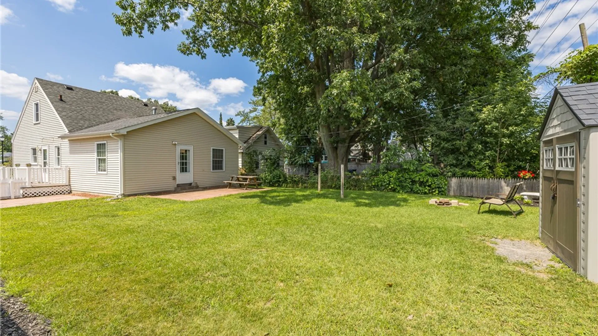 Property at 752 Bennington Drive, Greece, NY 14616 3