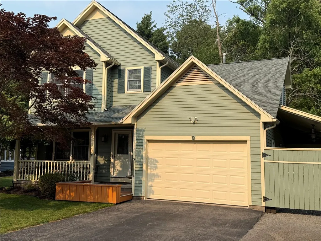 Property at 9 Wisteria Lane, Irondequoit, NY 14617