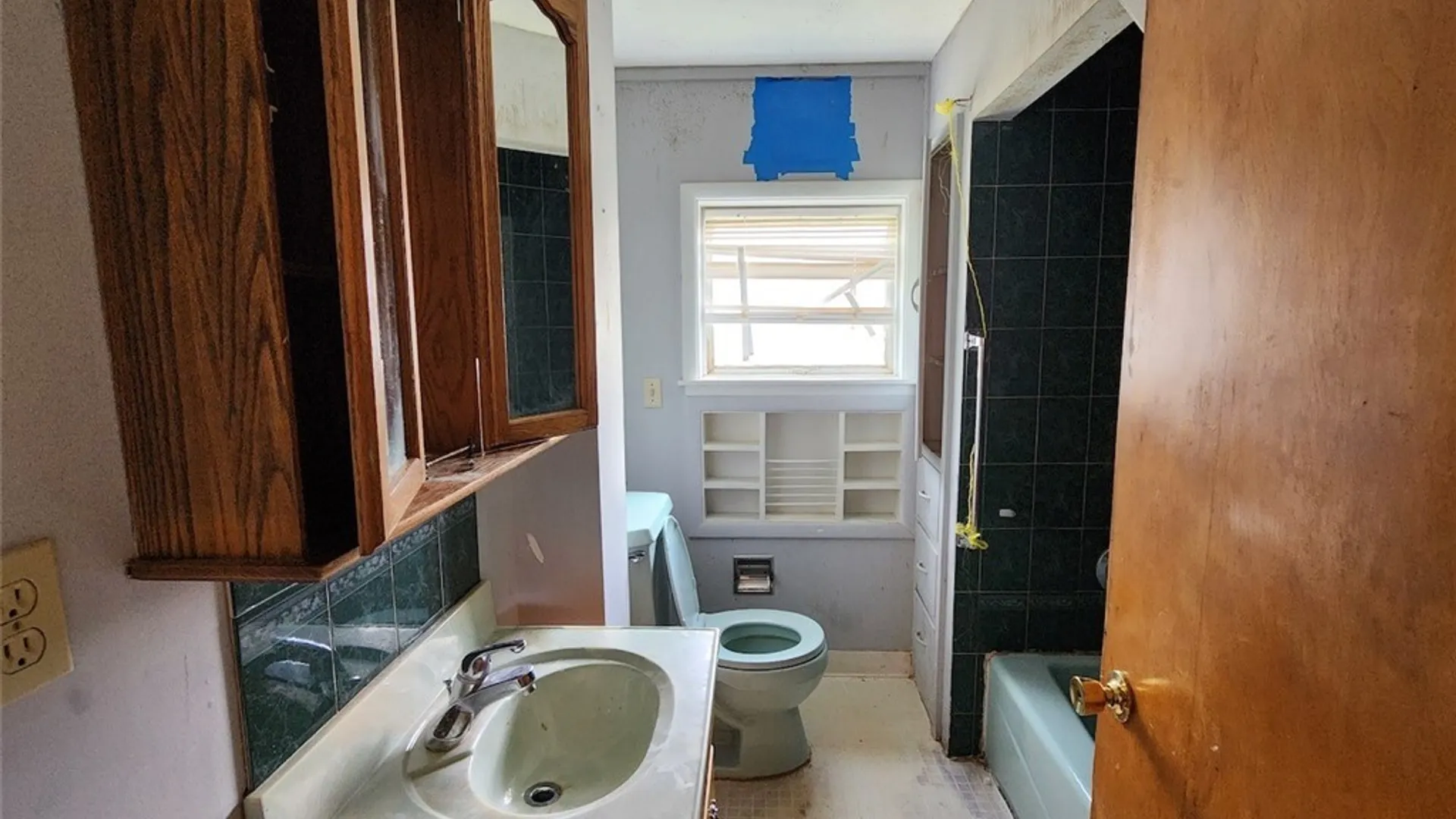 Property at 823 Lemoyne Avenue, Syracuse, NY 13208 10