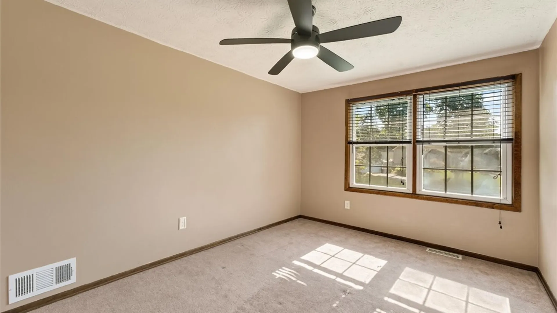 Property at 191 Creighton Lane, Greece, NY 14612 29