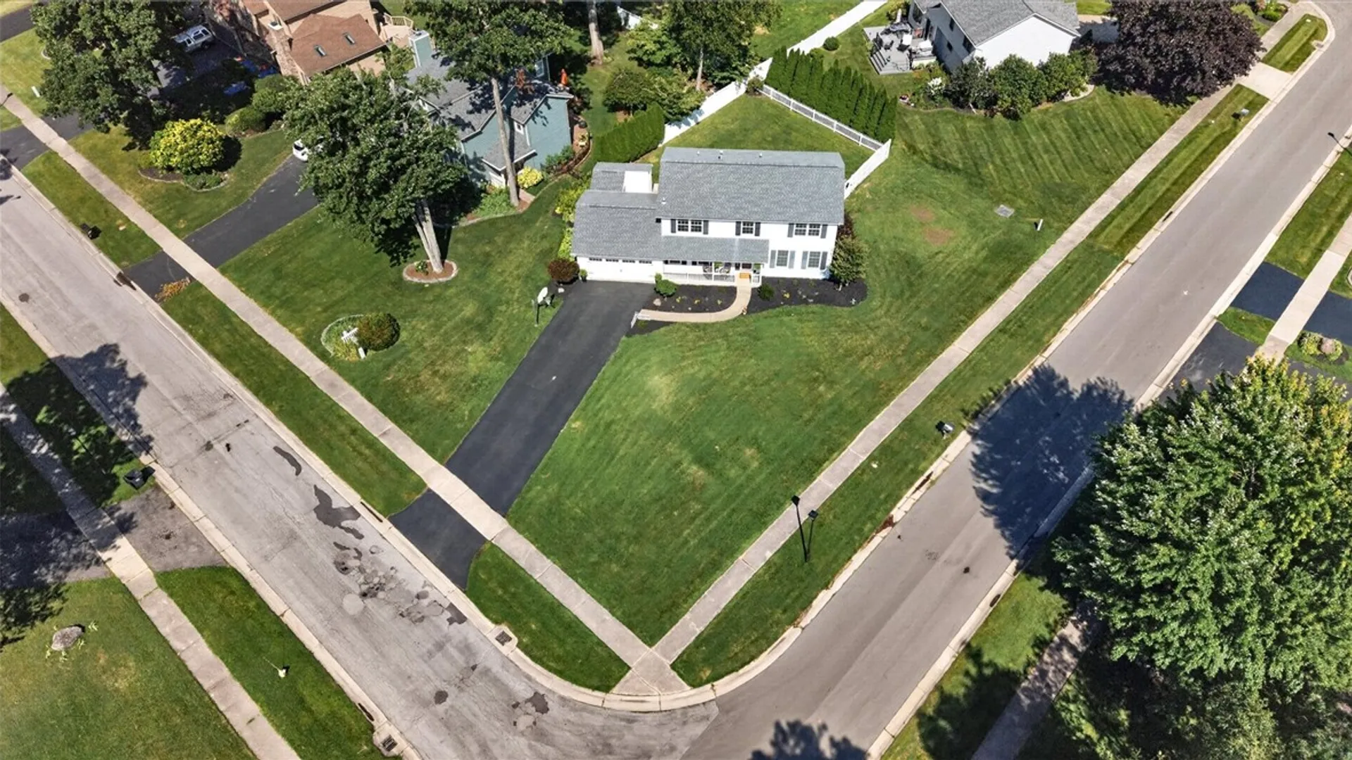 Property at 191 Creighton Lane, Greece, NY 14612 43