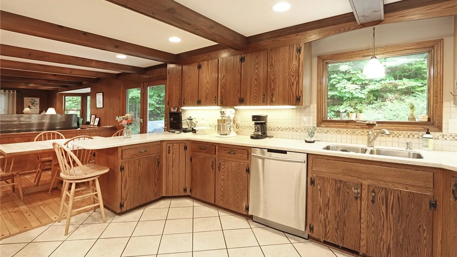 Property at 115 Woodberry Lane, DeWitt, NY 13066 13