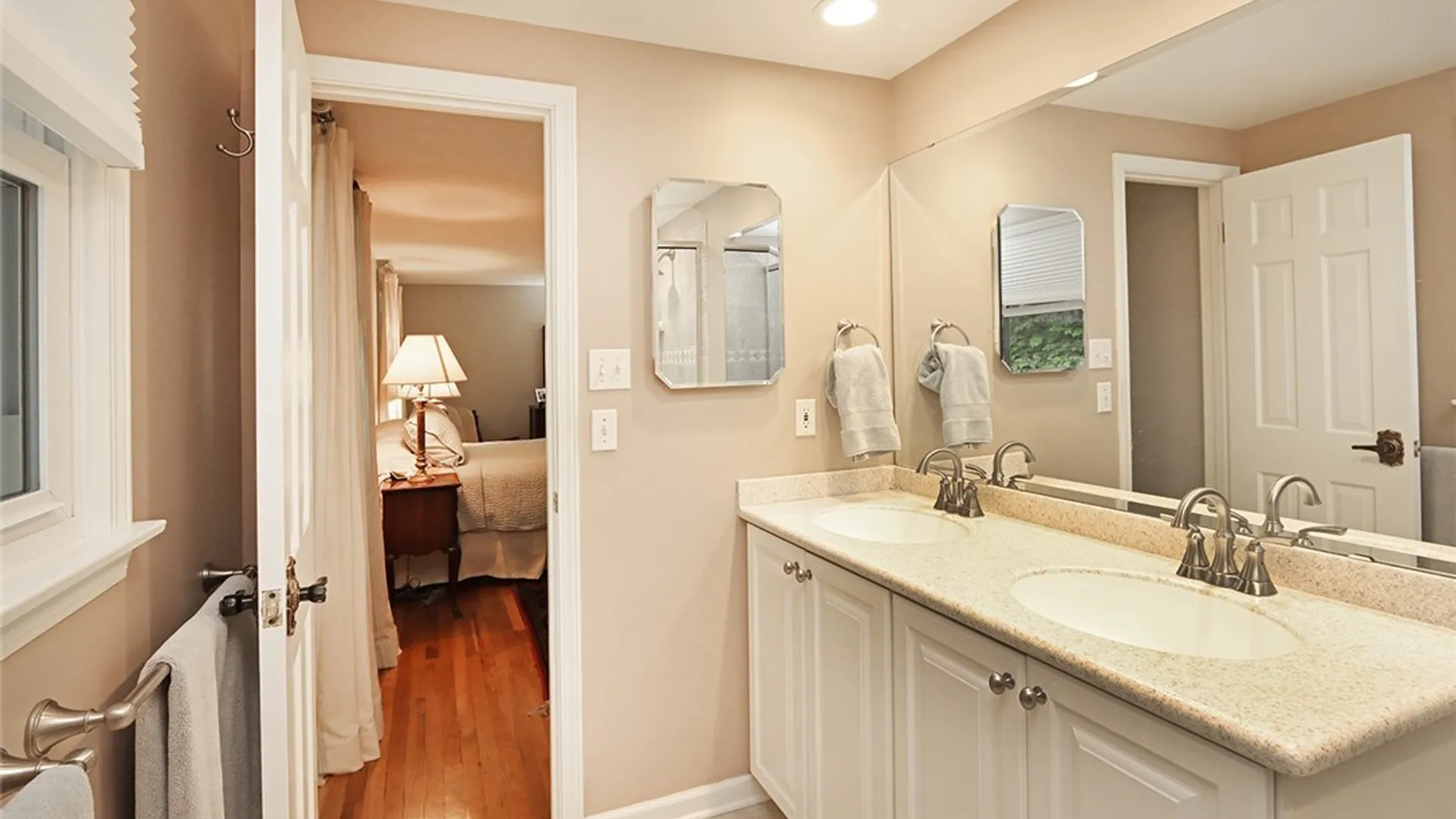 Property at 115 Woodberry Lane, DeWitt, NY 13066 32