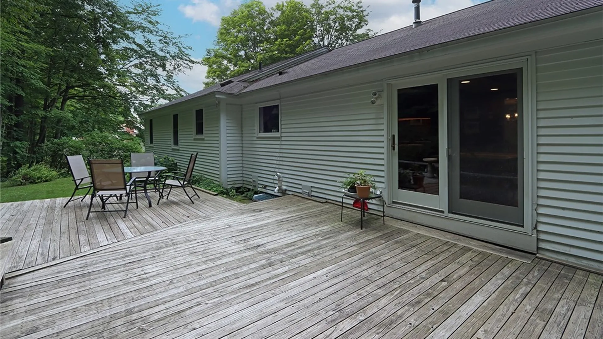 Property at 115 Woodberry Lane, DeWitt, NY 13066 46