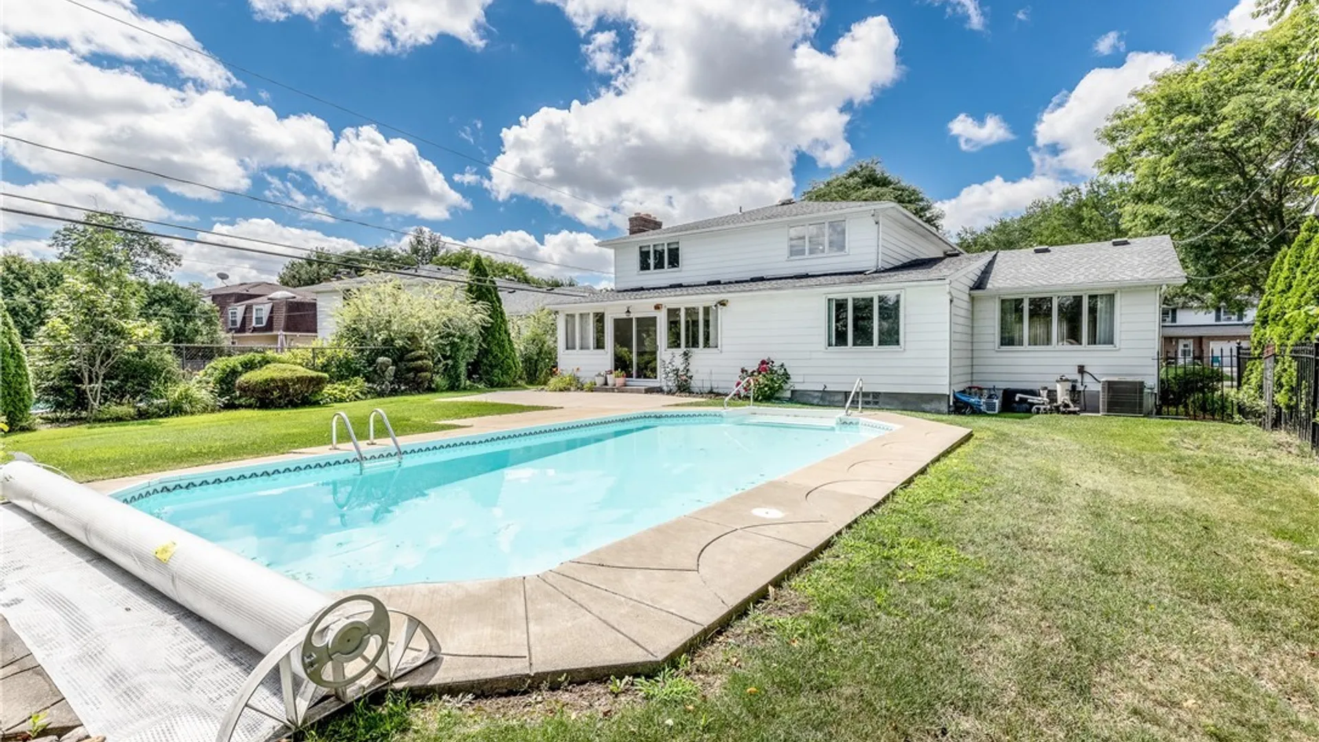 Property at 49 Rosewood Drive, Amherst, NY 14221 42