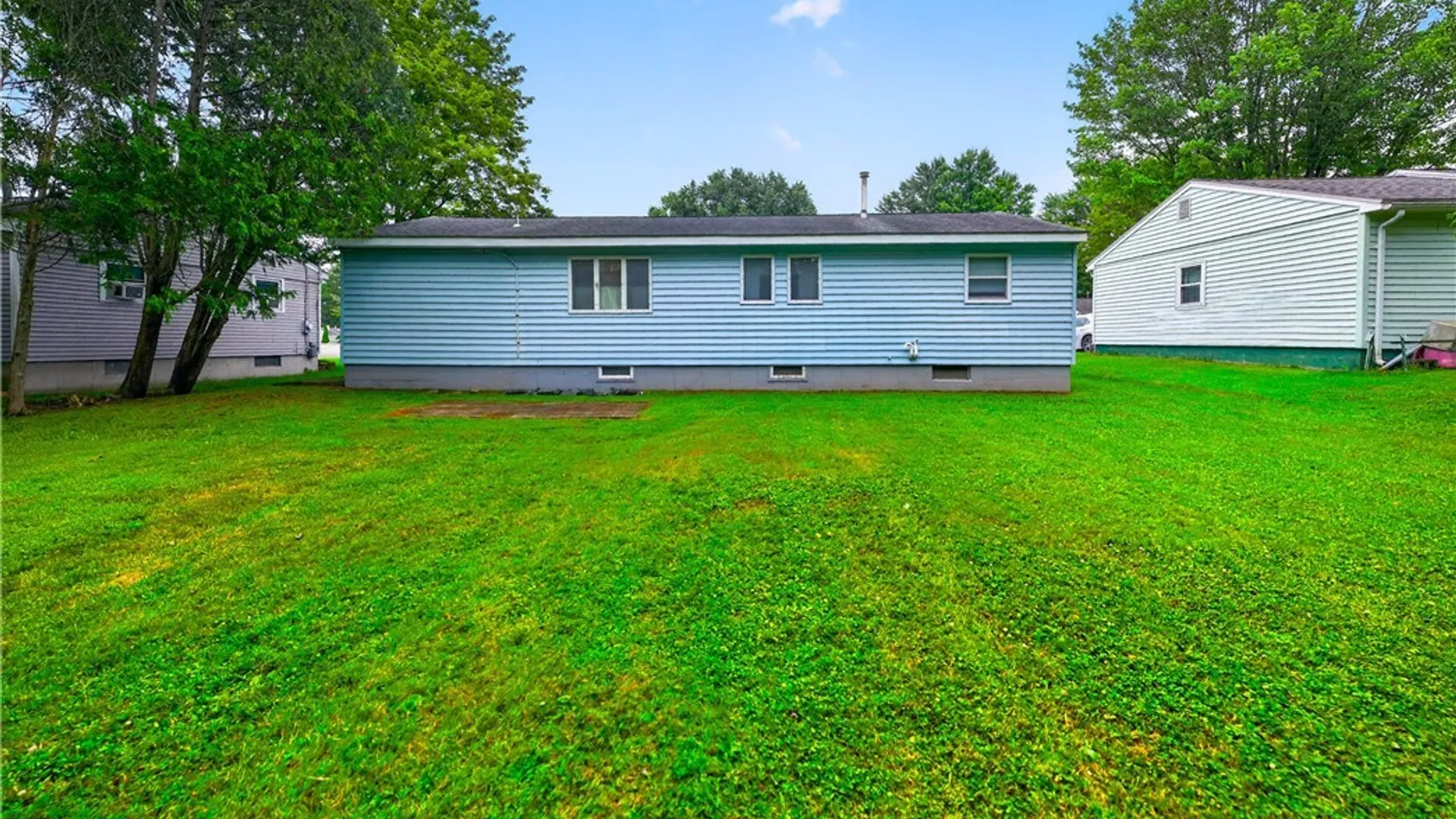 Property at 7 Perimeter Road, Whitestown, NY 13492 43