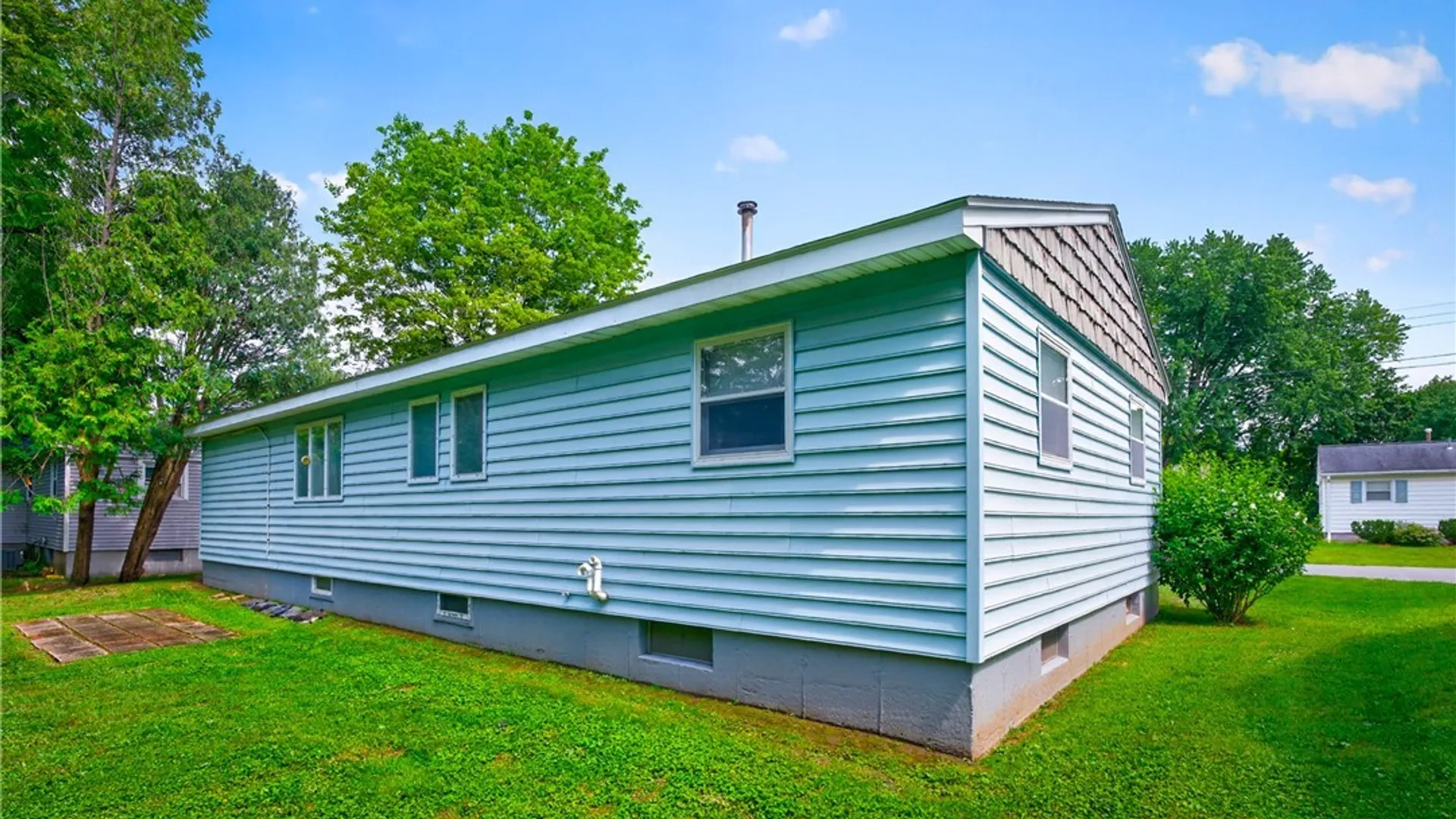 Property at 7 Perimeter Road, Whitestown, NY 13492 47