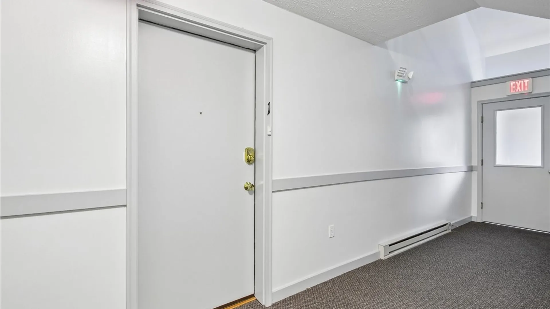 Property at 26 Great Wood Court, Perinton, NY 14450 20