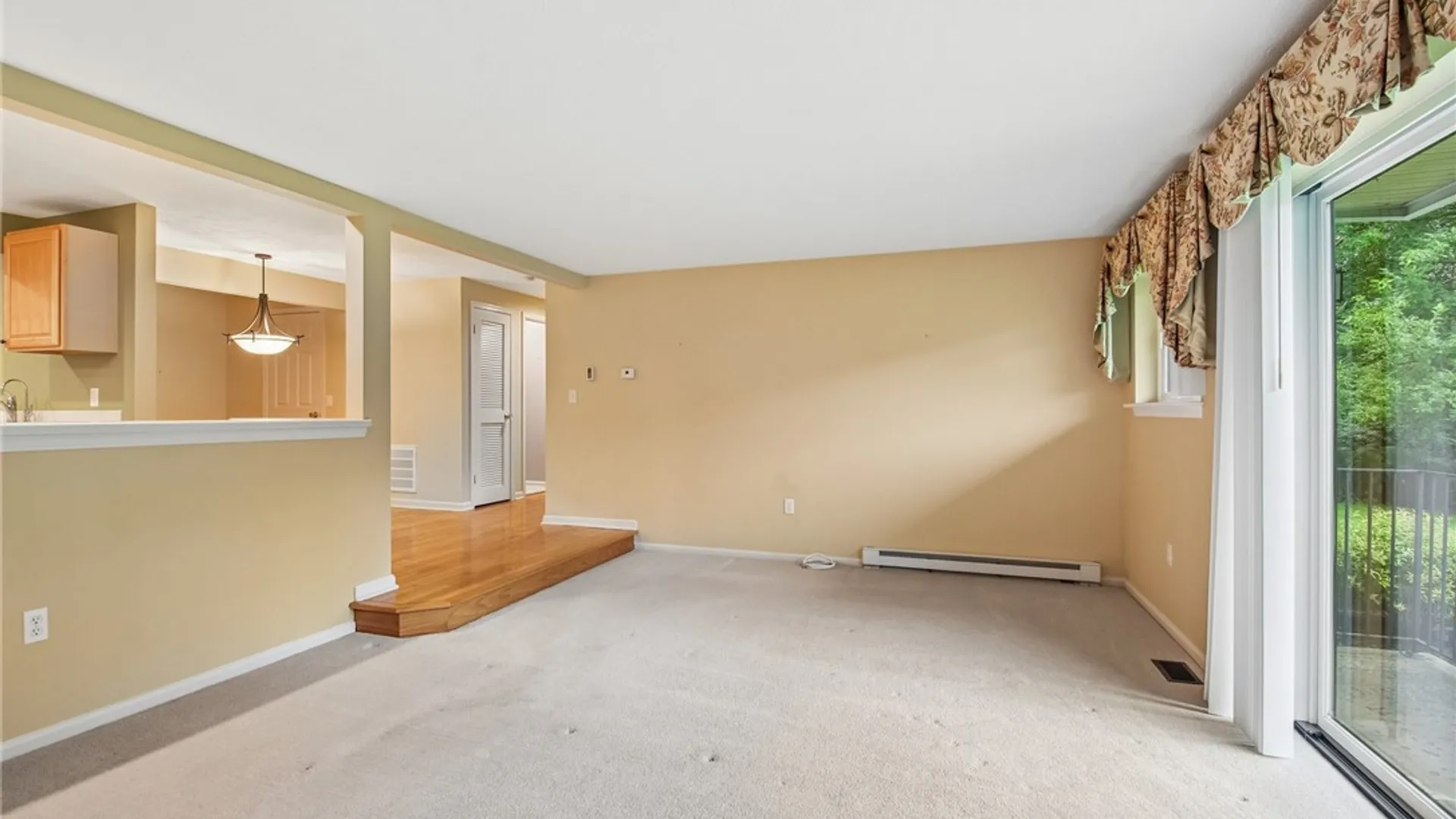 Property at 26 Great Wood Court, Perinton, NY 14450 4