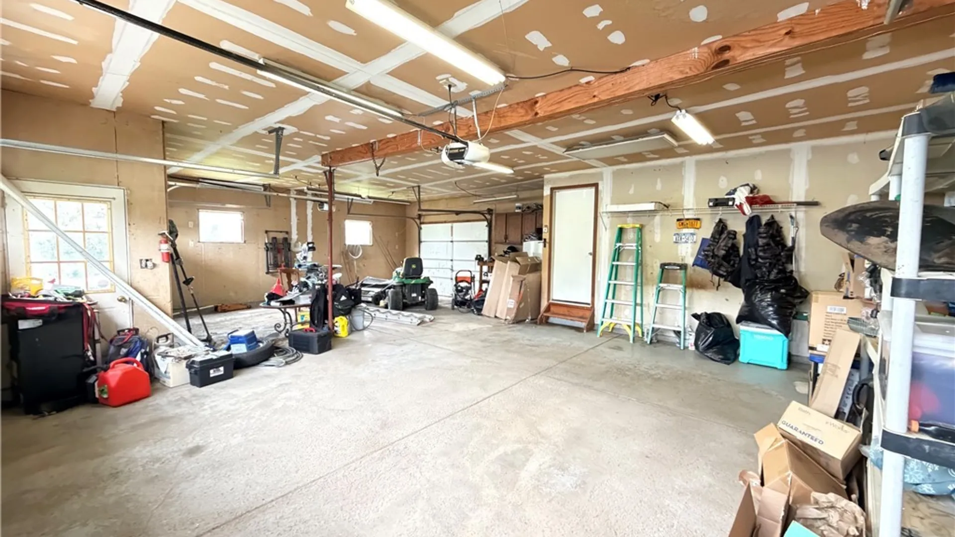 Property at 5220 Kennedy Crescent, Cambria, NY 14132 35