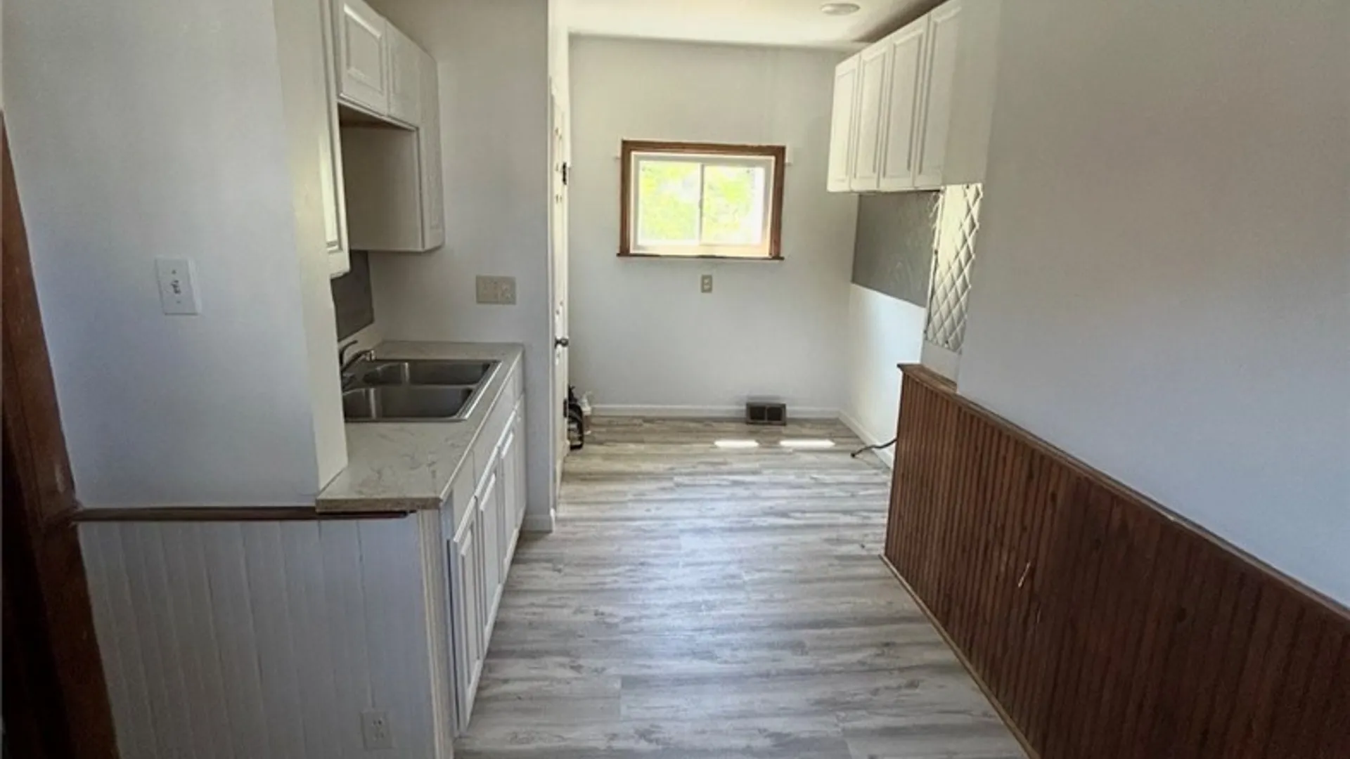 Property at 173 Hedley Place, Buffalo, NY 14208 6