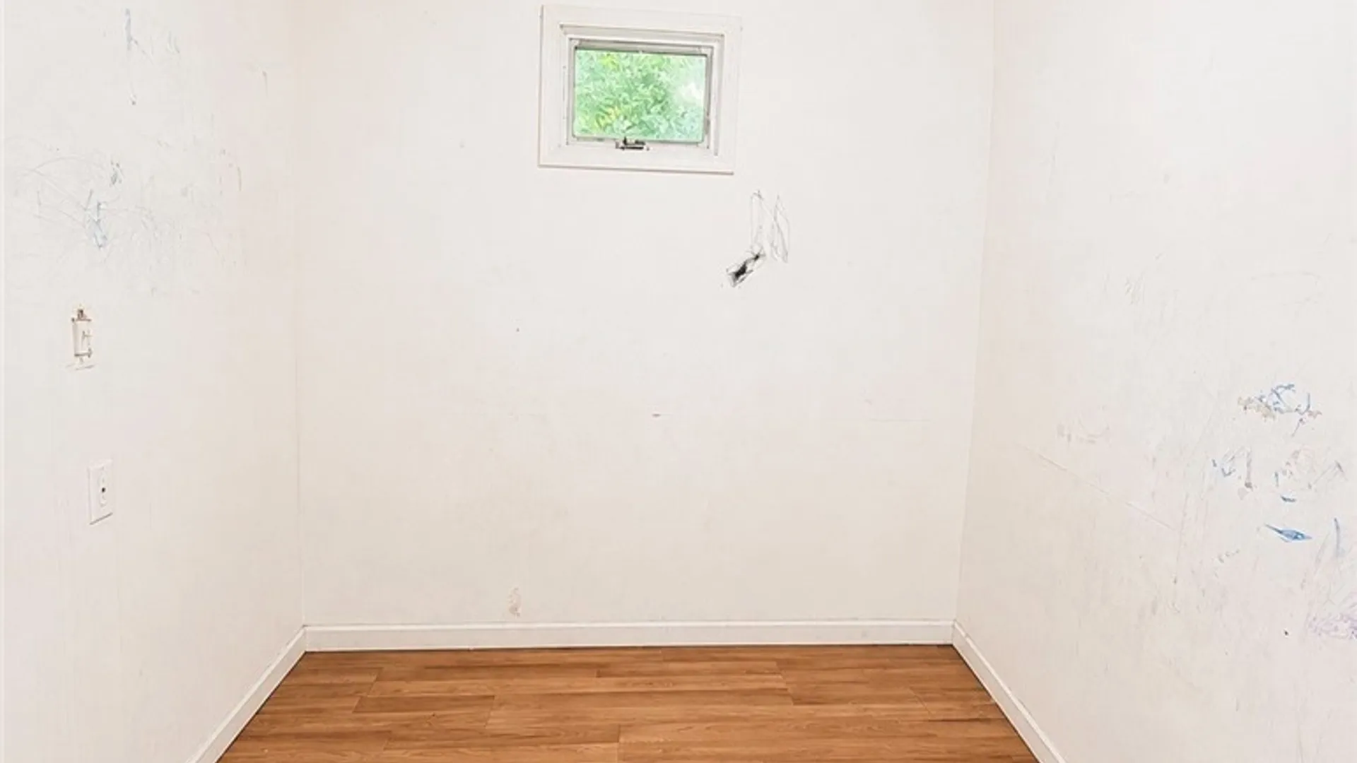 Property at 41 Schreck Avenue, Buffalo, NY 14215 14