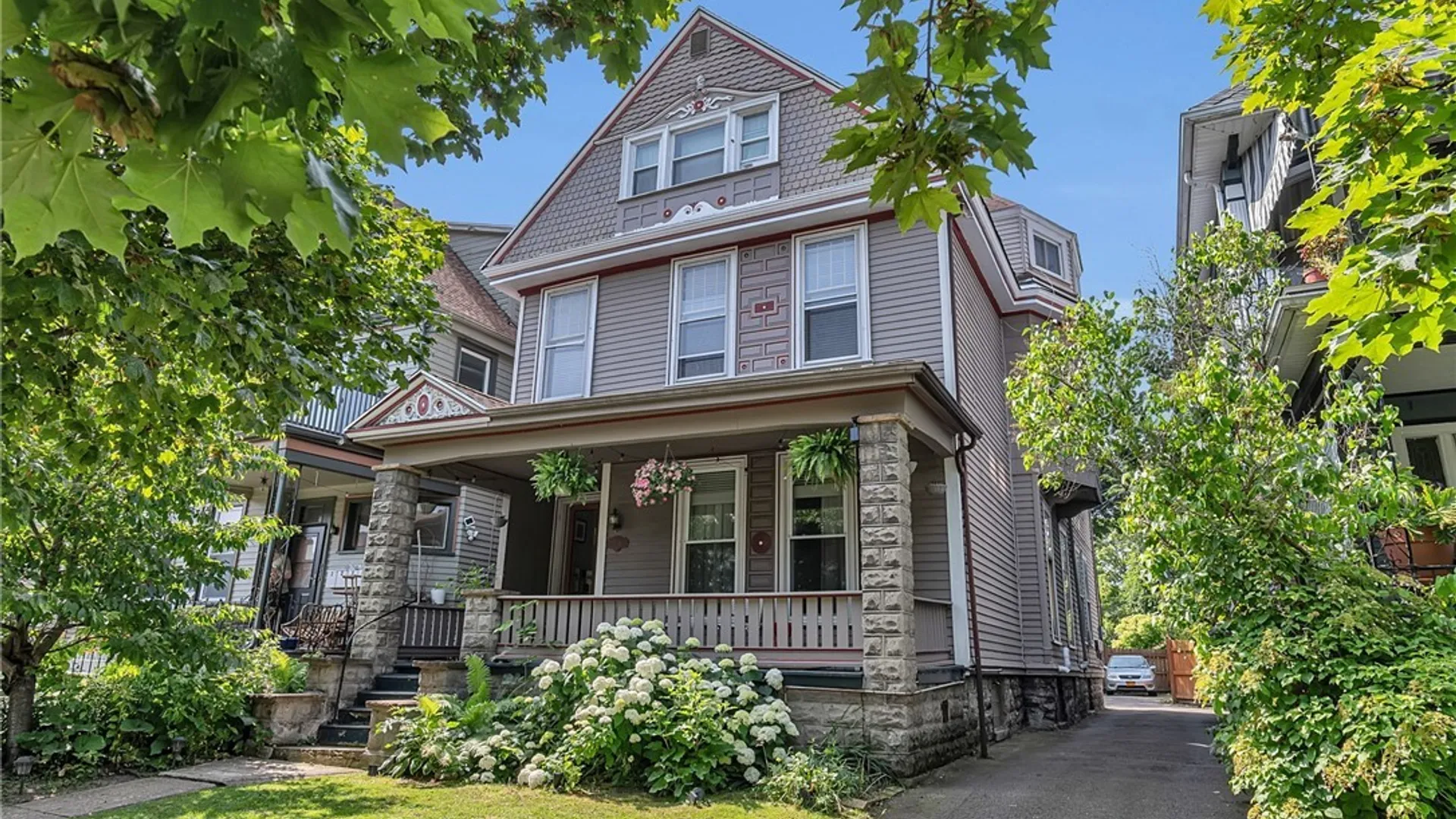 Property at 370 Bryant Street, Buffalo, NY 14222 3