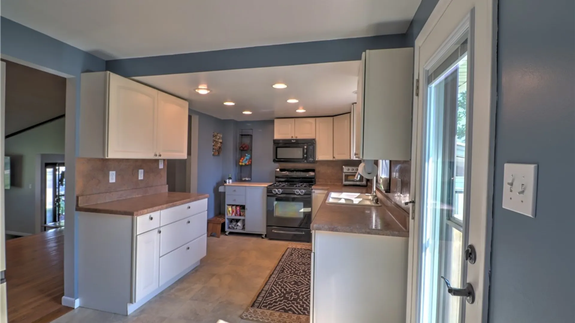 Property at 84 Regency Drive, Grand Island, NY 14072 13