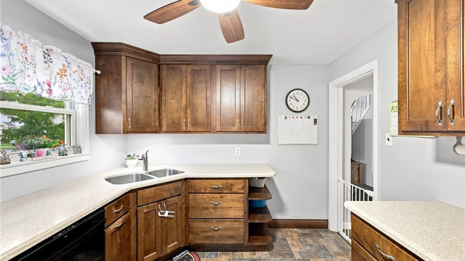 Property at 3635 Sherwood Avenue, Niagara Falls, NY 14301 11