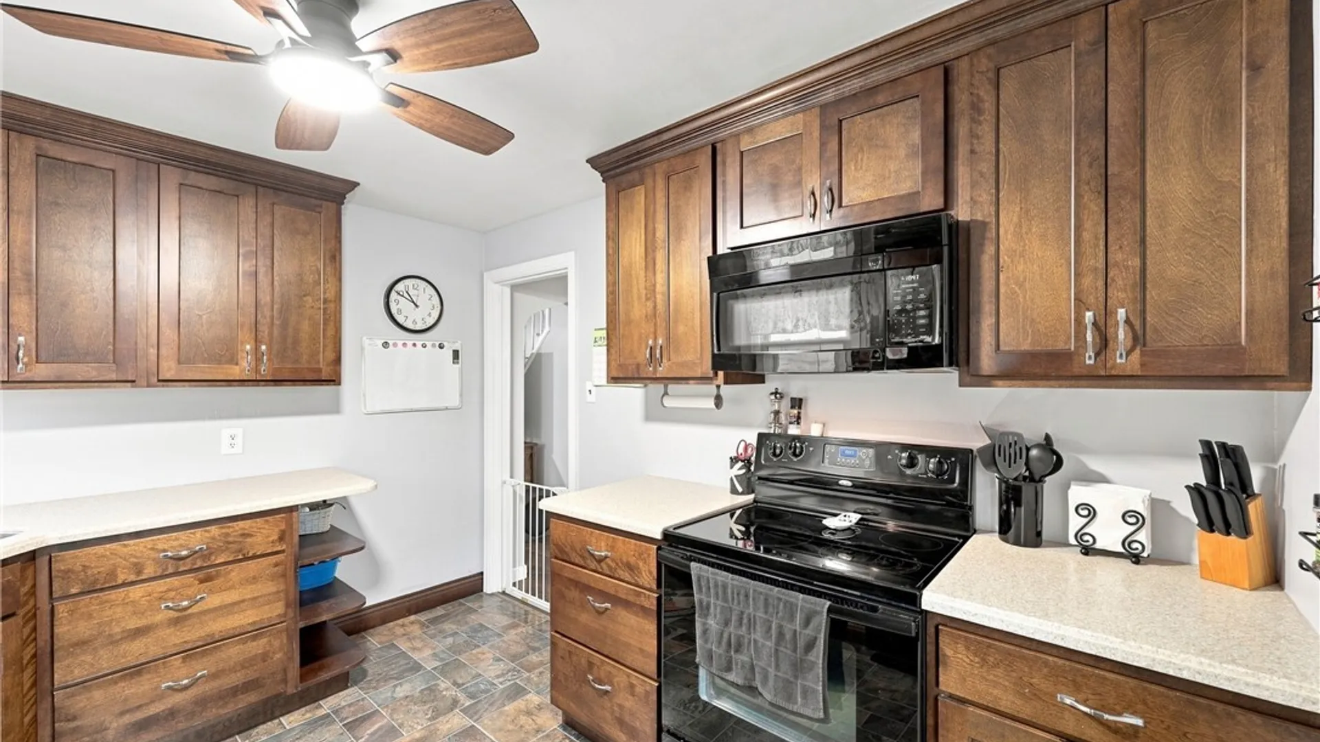 Property at 3635 Sherwood Avenue, Niagara Falls, NY 14301 12