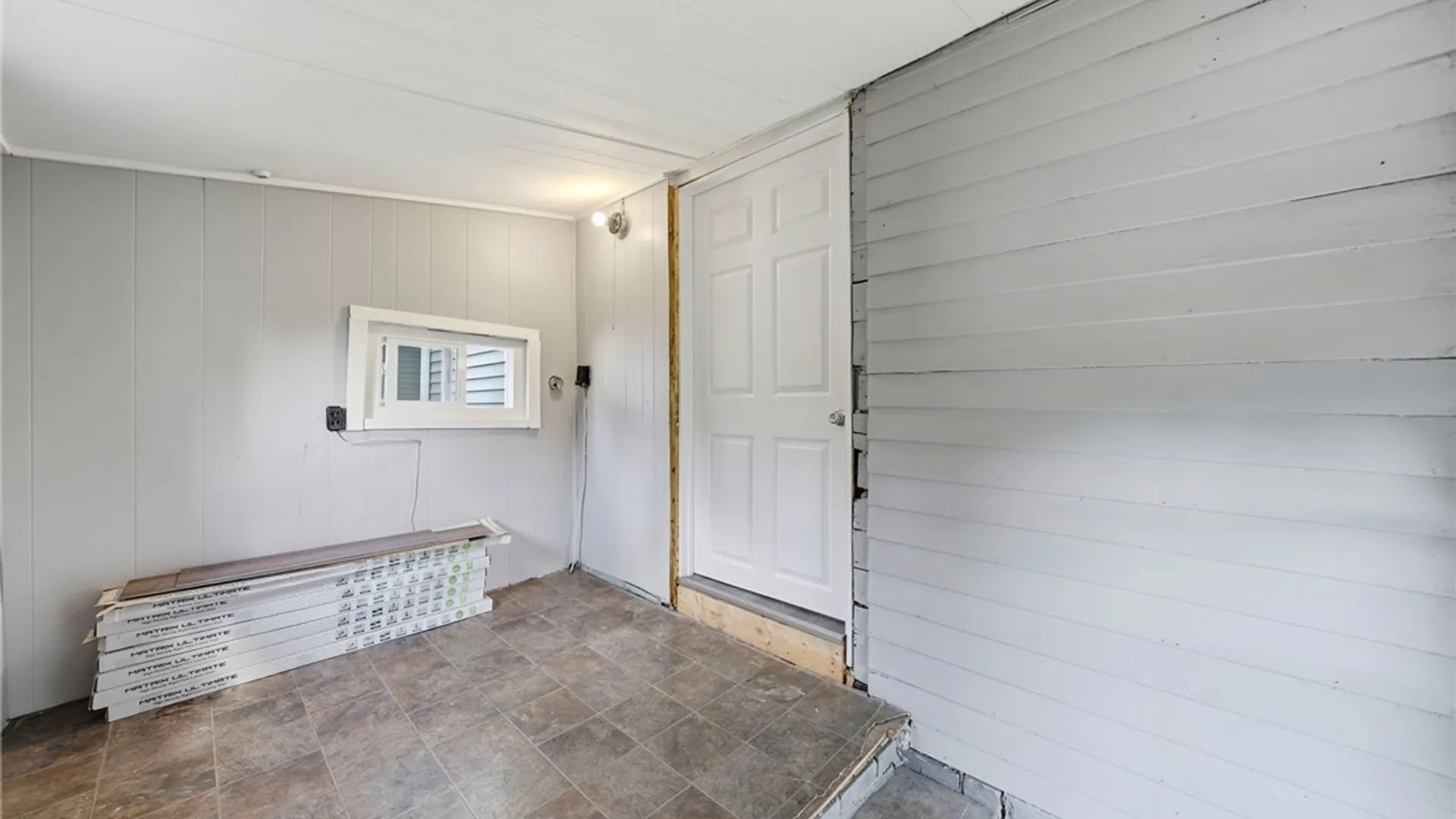 Property at 93 Cleveland Avenue, Tonawanda, NY 14150 28