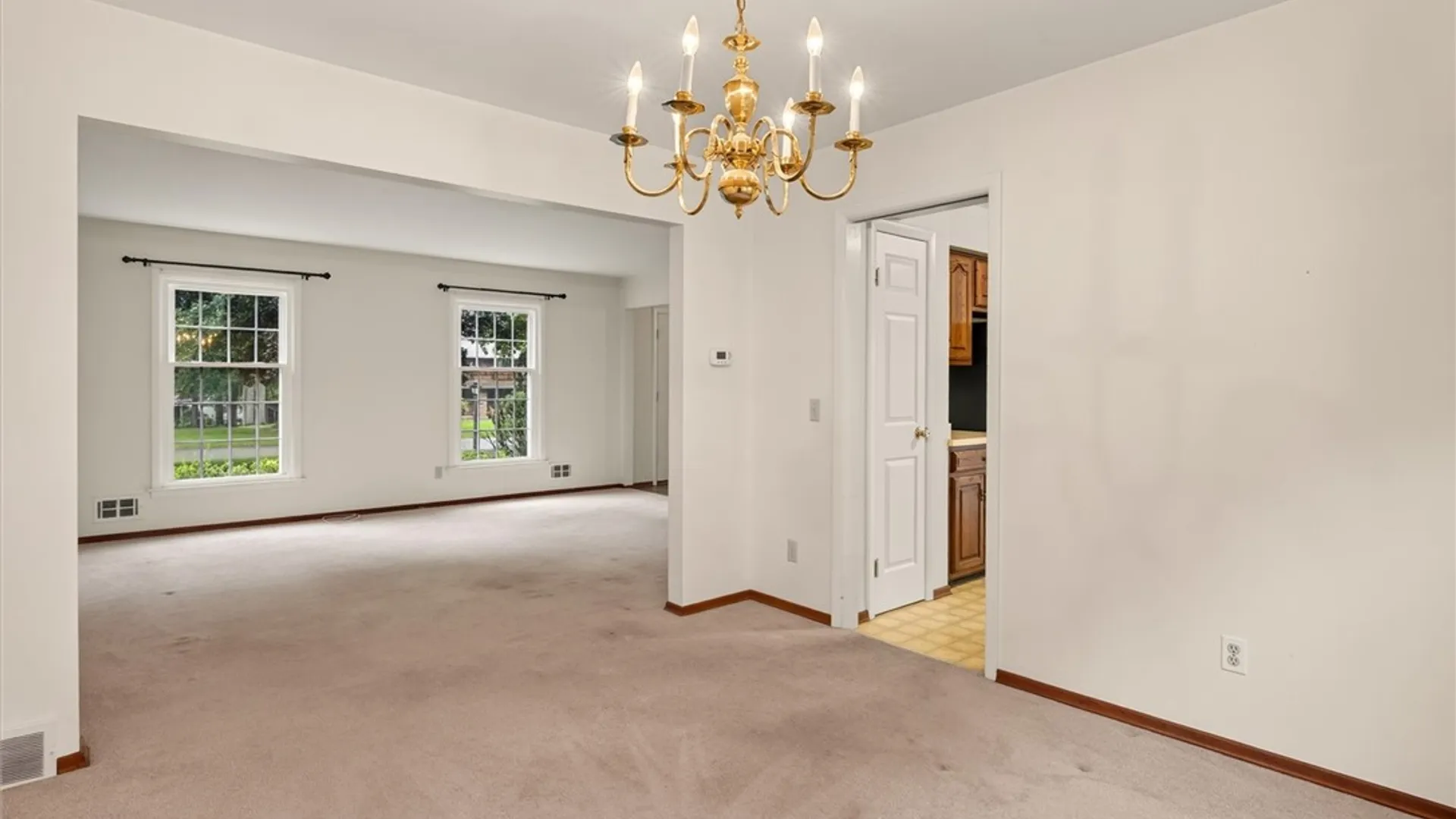 Property at 131 Timber Brook Lane, Penfield, NY 14526 15