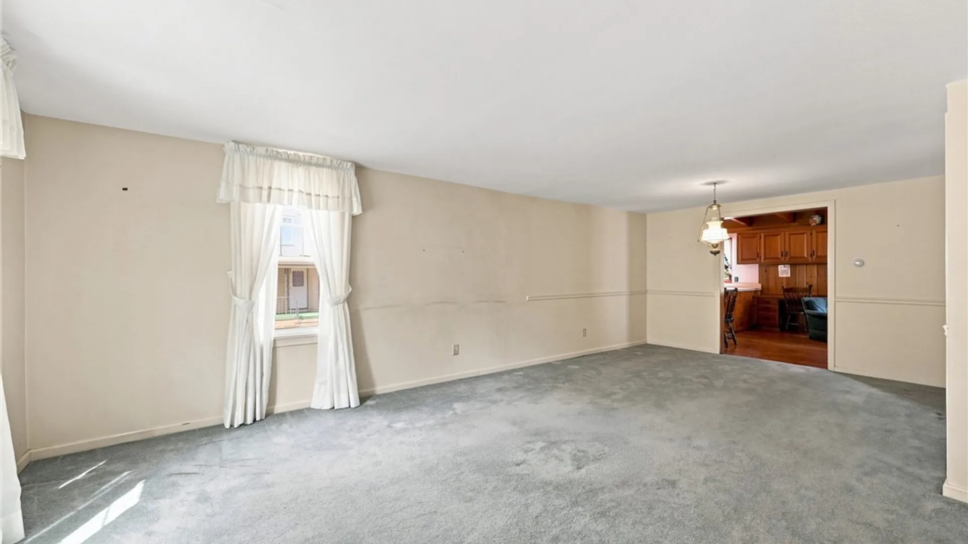 Property at 6394 Armor Duells Road, Orchard Park, NY 14127 5